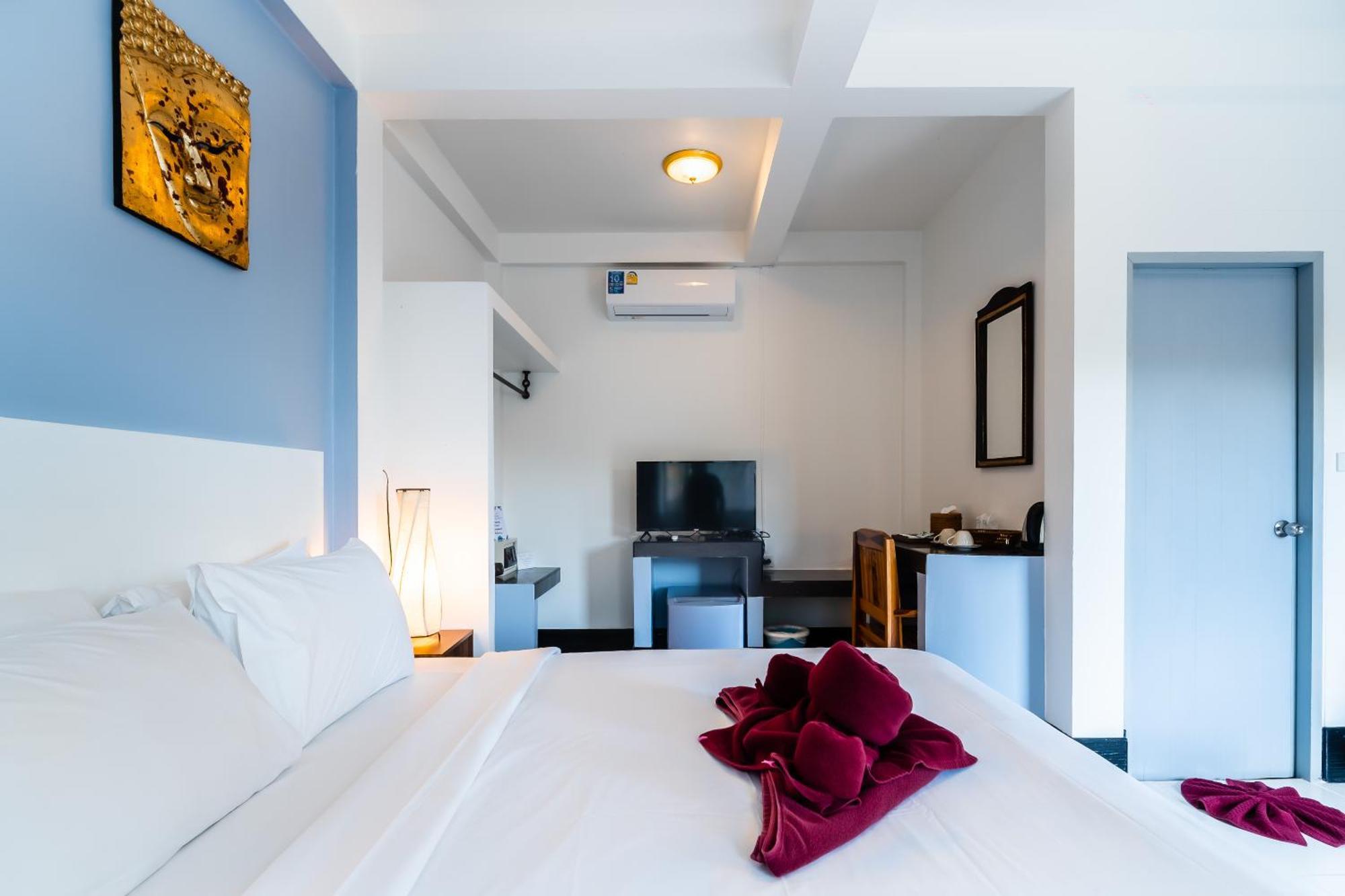 Crystal Bay 3*