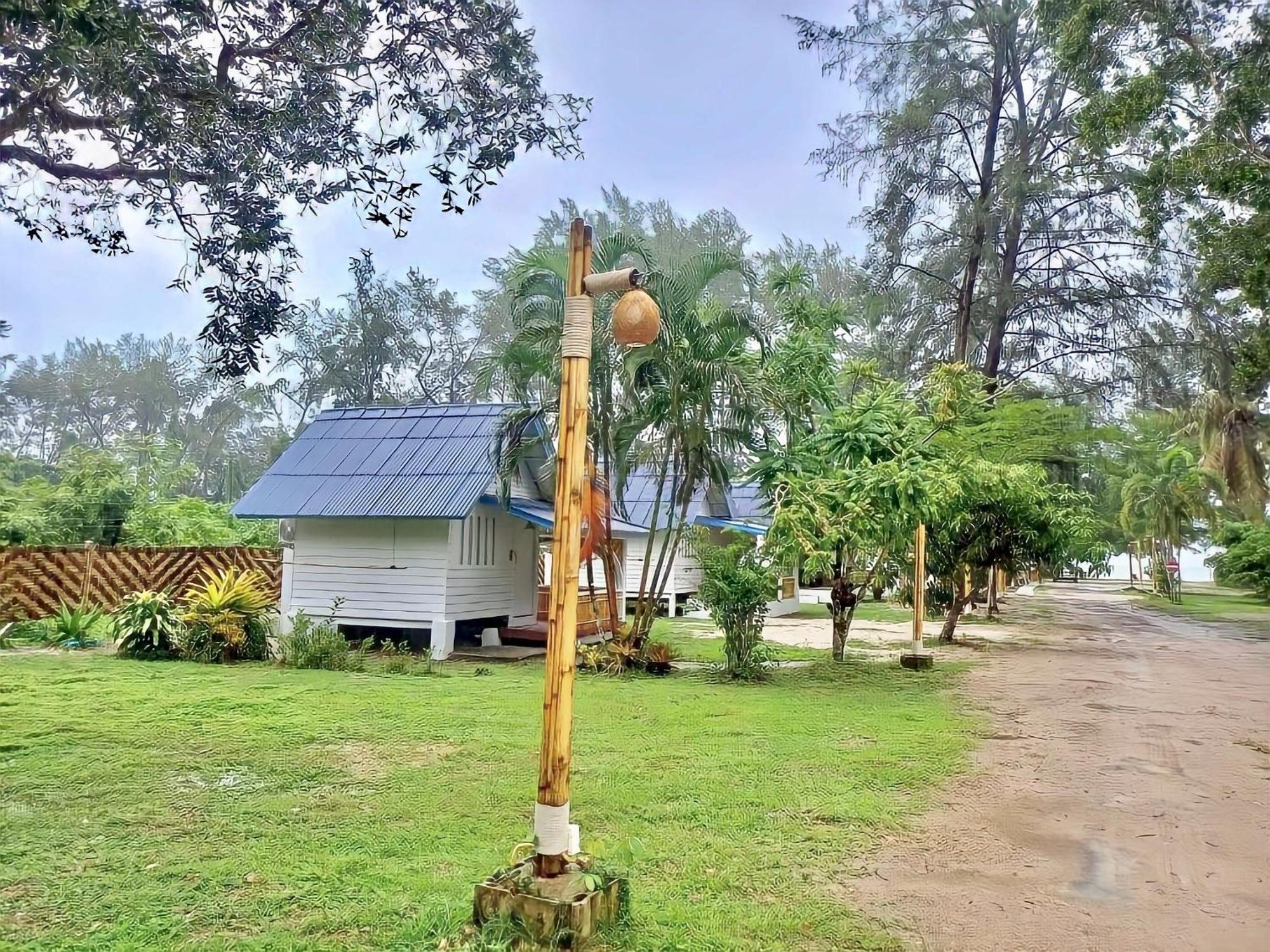 Pan Beachfront Krabi Resort 3*