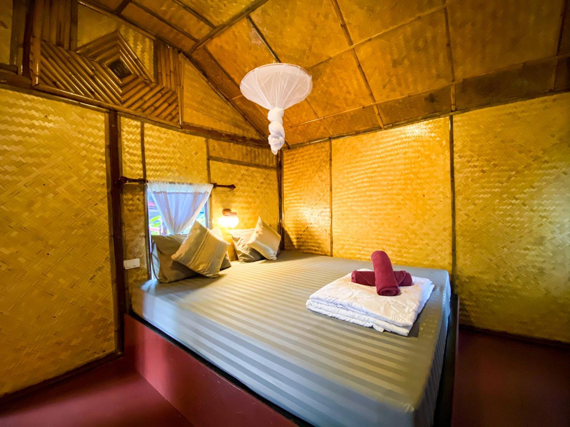 Rapala Rock Wood Resort- Sha Railay Beach
