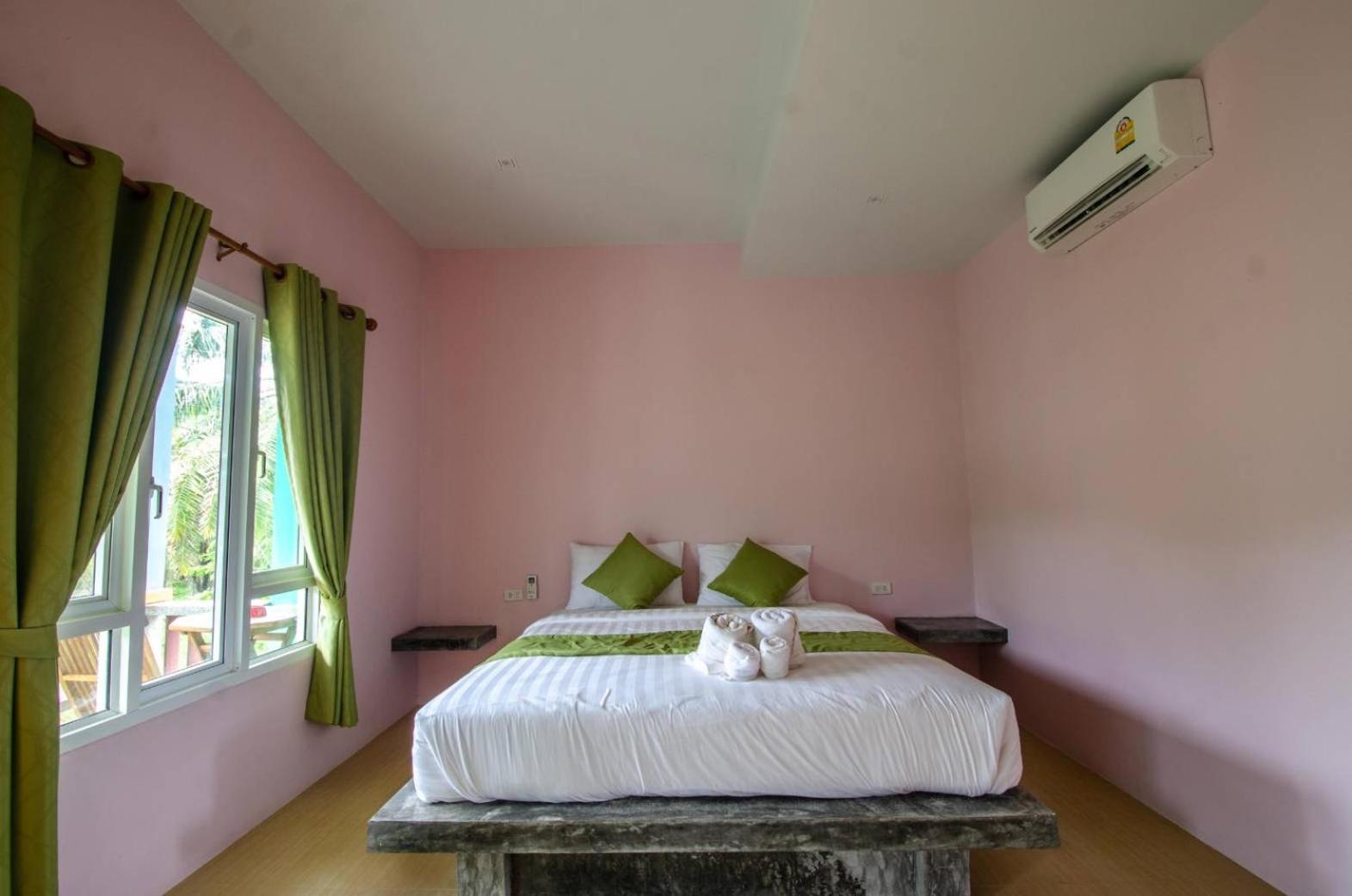 Tum Mai Kaew Lanta Resort
