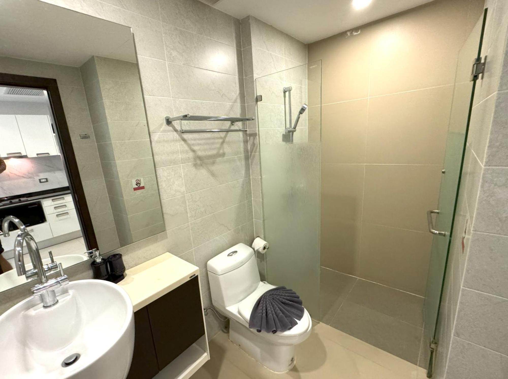 Apartamento Private At Emerald Terrace *