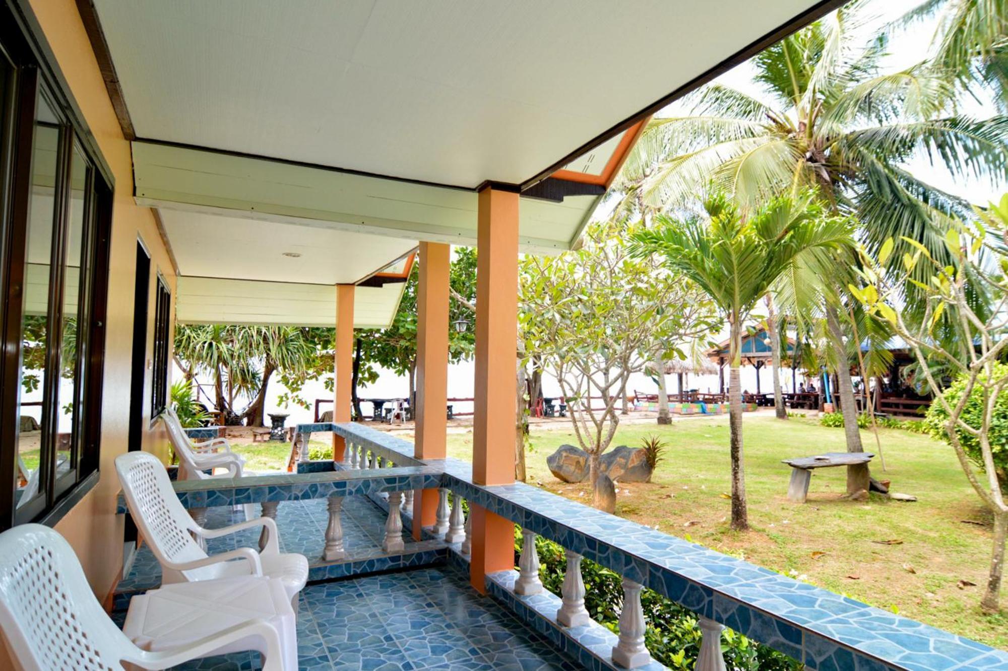 Lanta Emerald Hotel