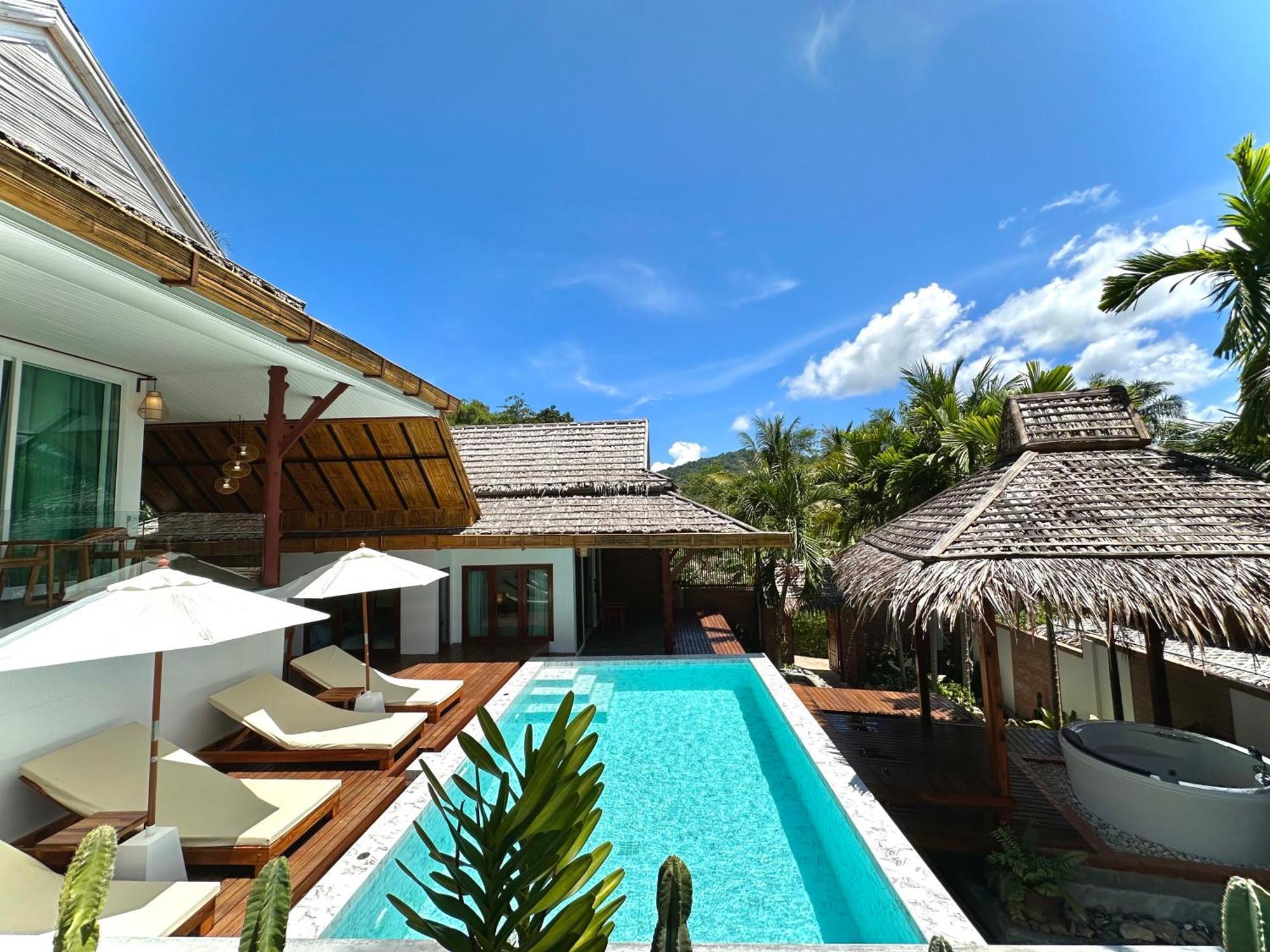 Baan Phuvara Retreat - Romantic Jacuzzi Mountain View Guest house Ao Nang
