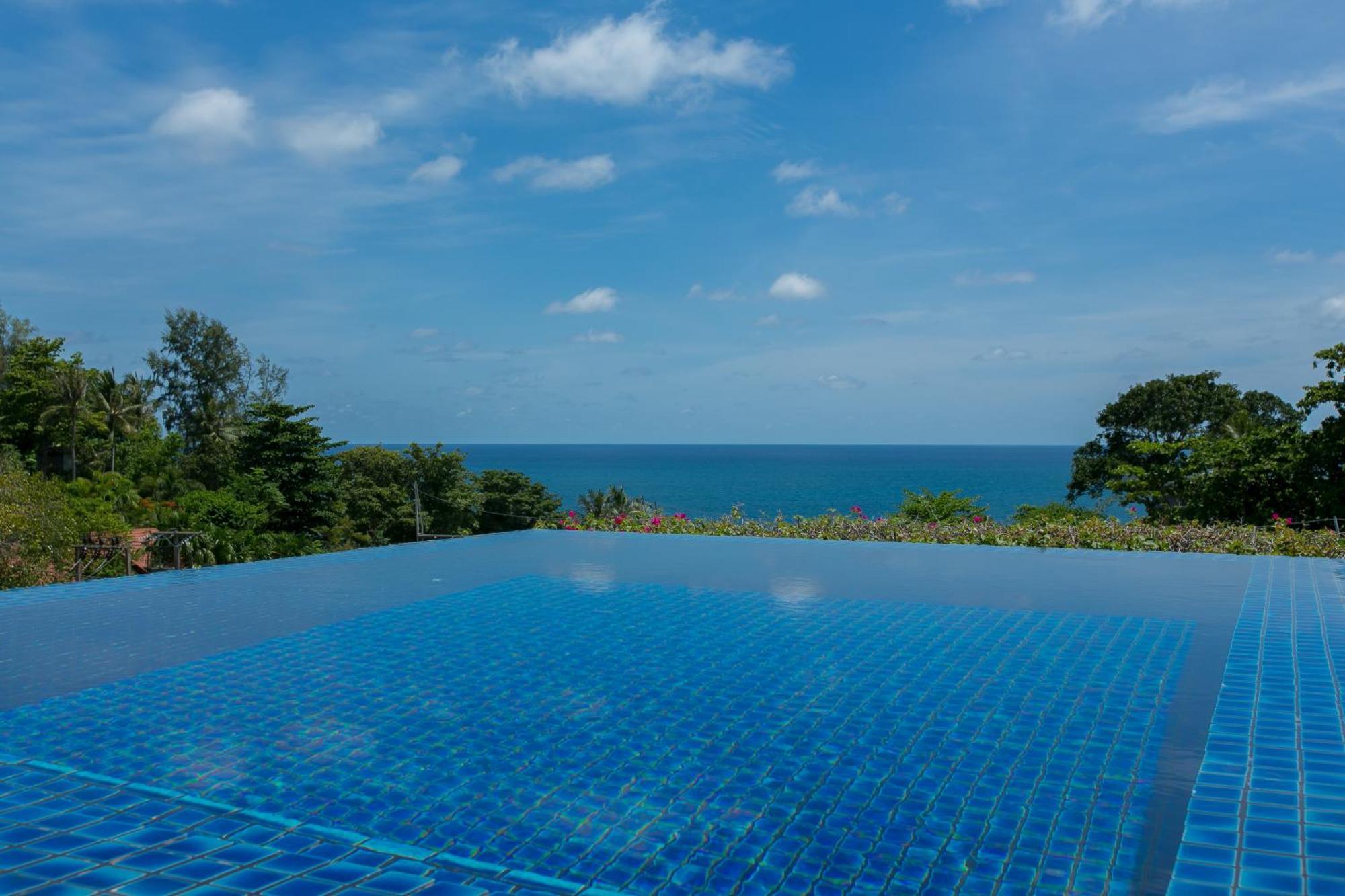 Apartment Gardens Penthouse Sea View 4c Near Noi Kata Beach (Phuket)