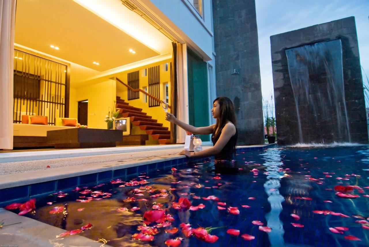 Peach Blossom & Pool - Sha Hotel 4*
