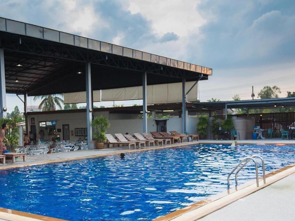 Resort Bua Tara Nong Prue