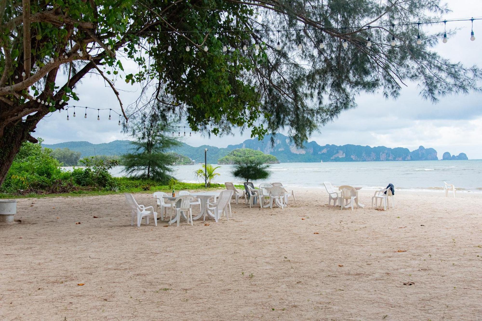 Pan Beachfront Krabi 3*