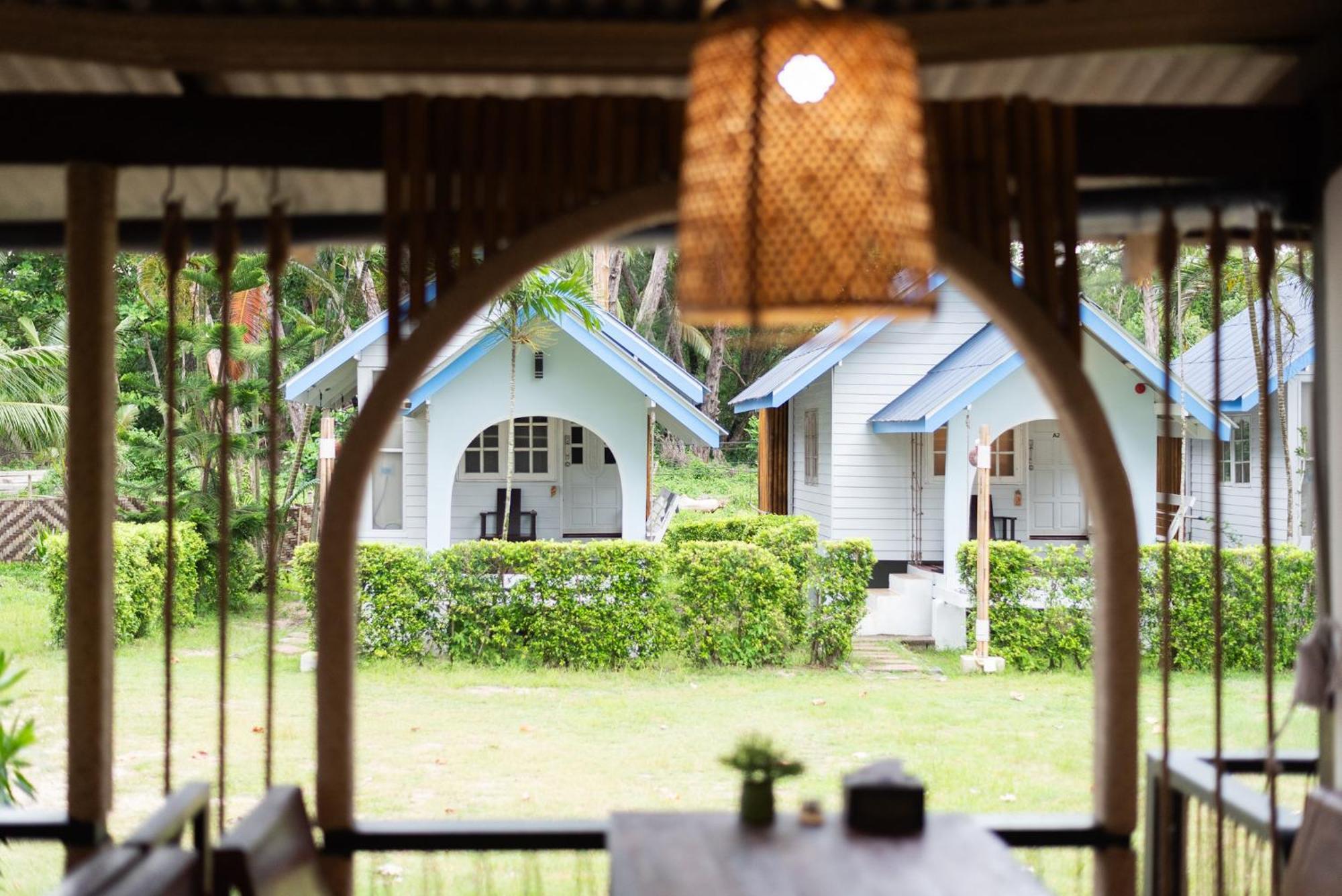 Pan Beachfront Krabi Resort 3*