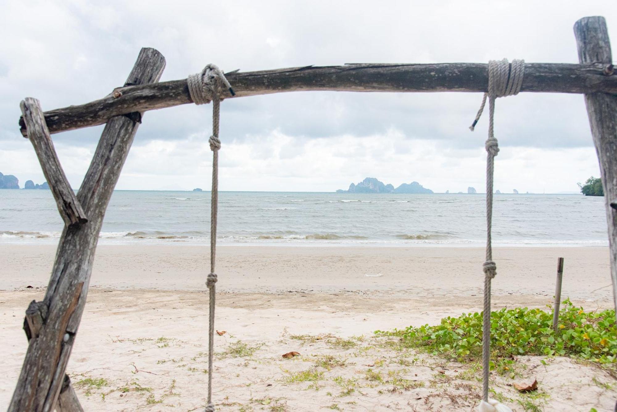 Resort Pan Beachfront Krabi