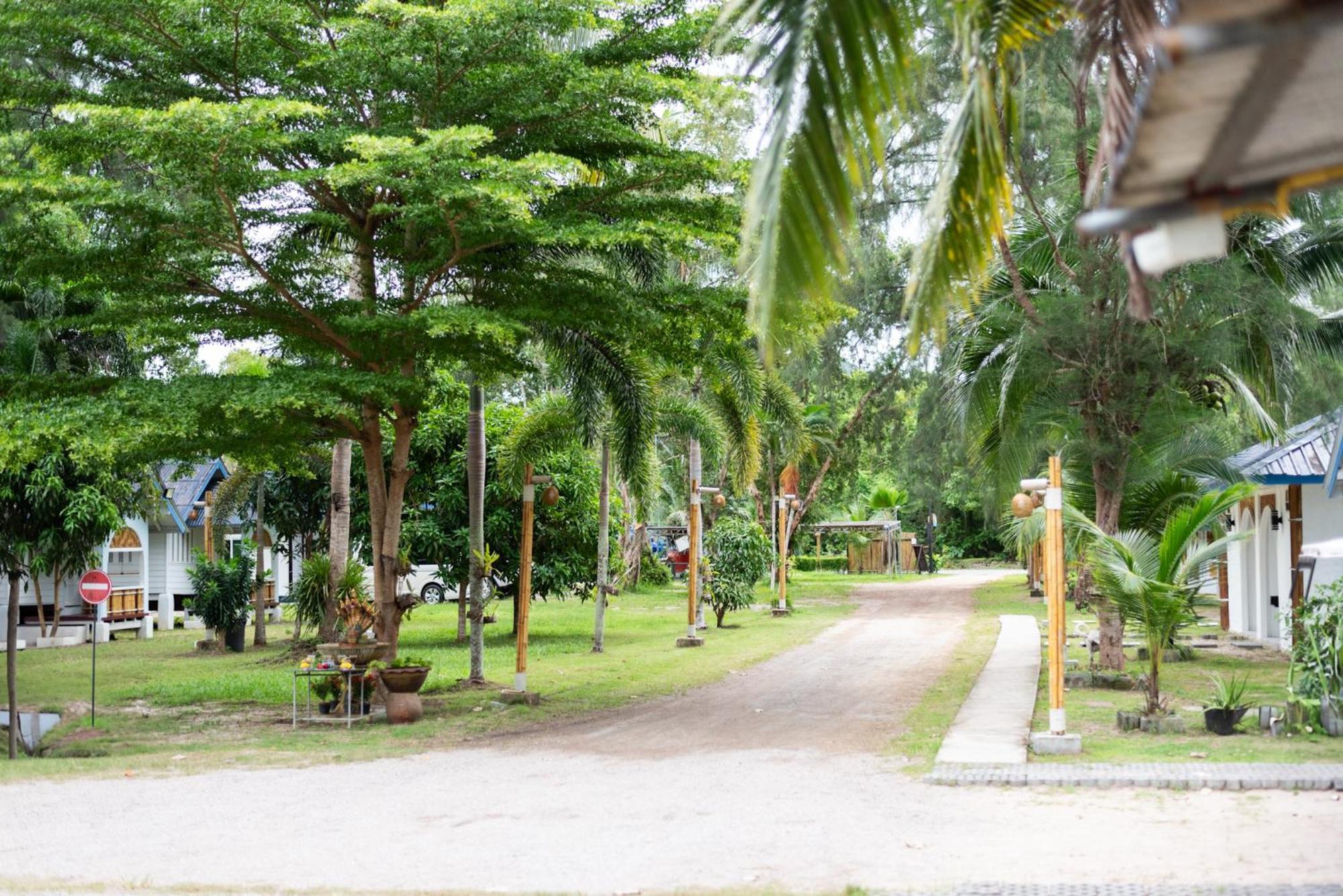 Resort Pan Beachfront Krabi 3*