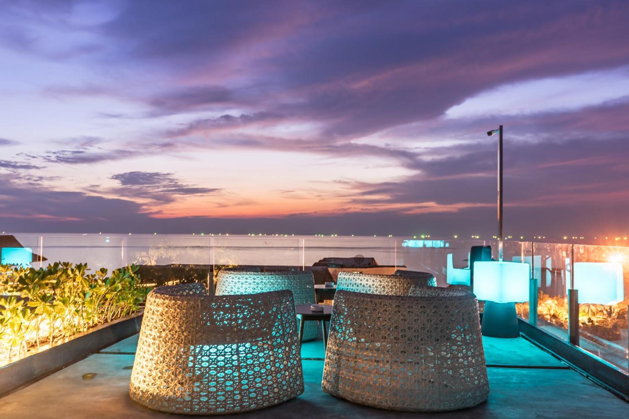 Cross Vibe Pattaya Seaphere - Formerly X2 Vibe Pattaya Seaphere 4*