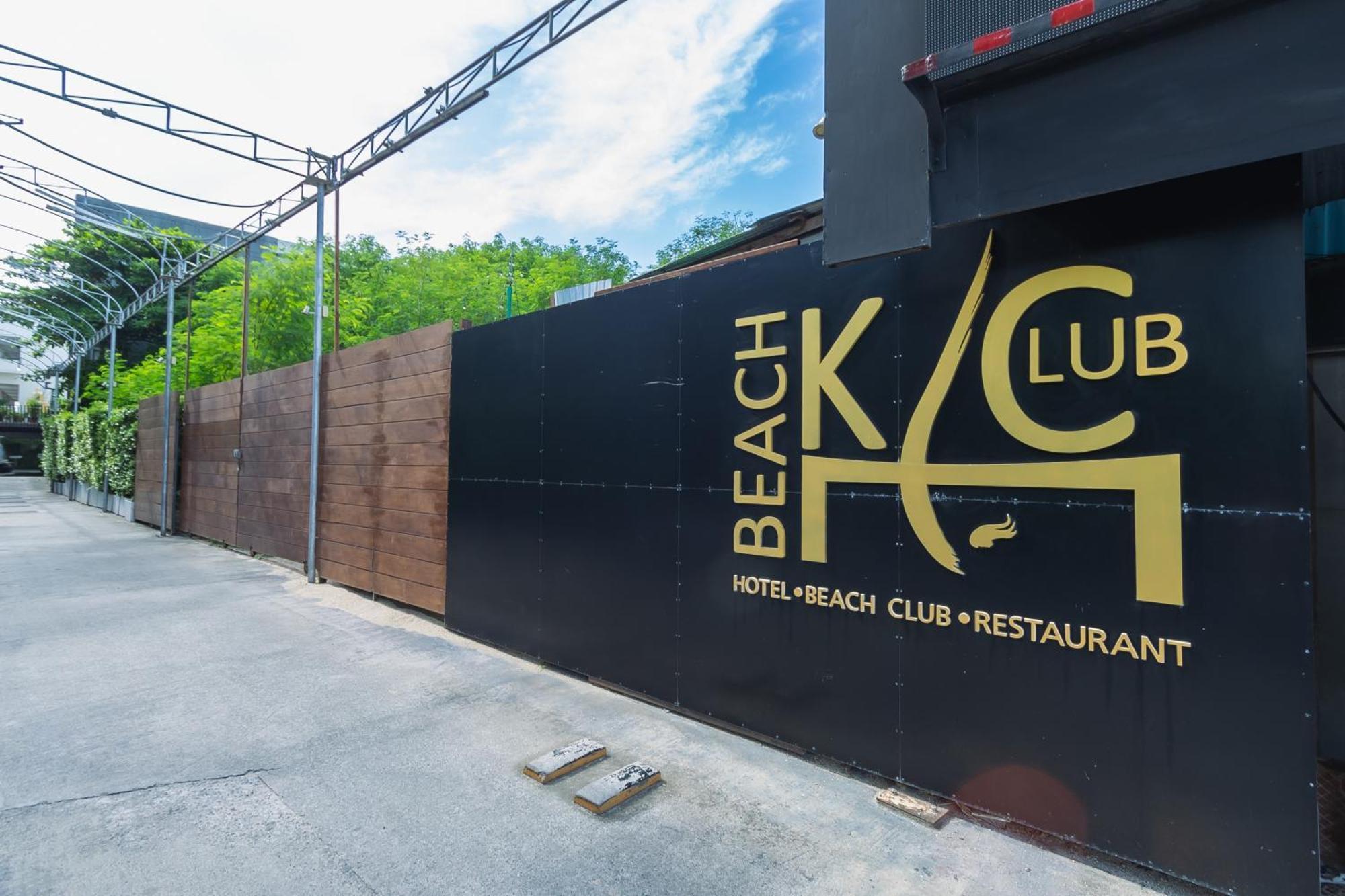 Kc Club & Pool Hotel