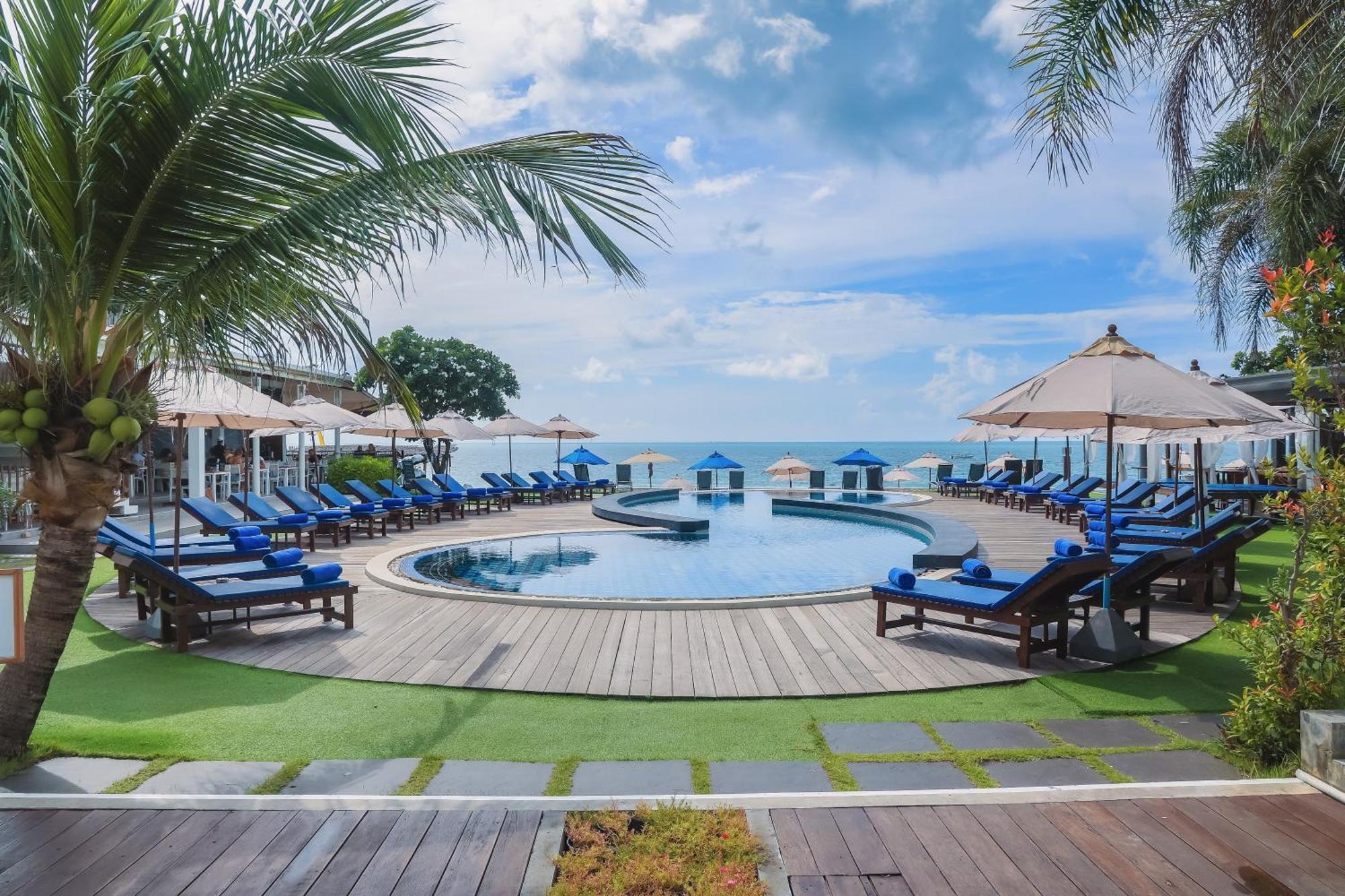 Kc Club & Pool Hotel 4*