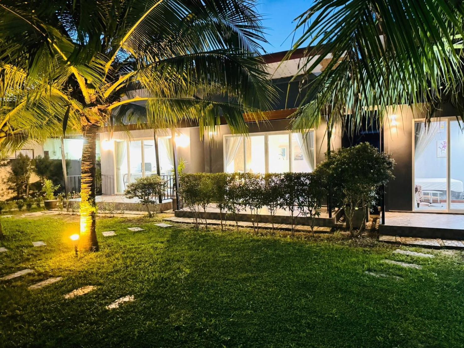 Marisa Garden Guest house 2*