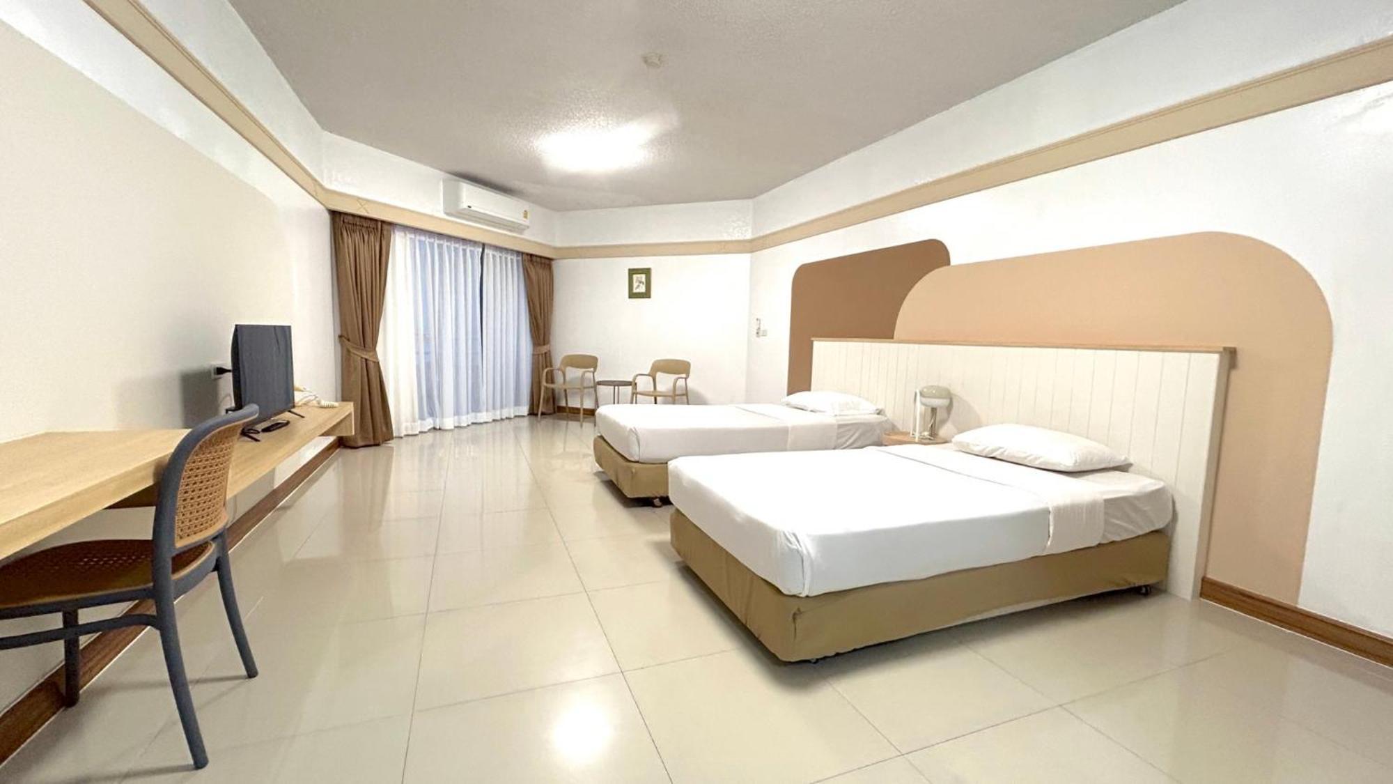 Hotel Markland View