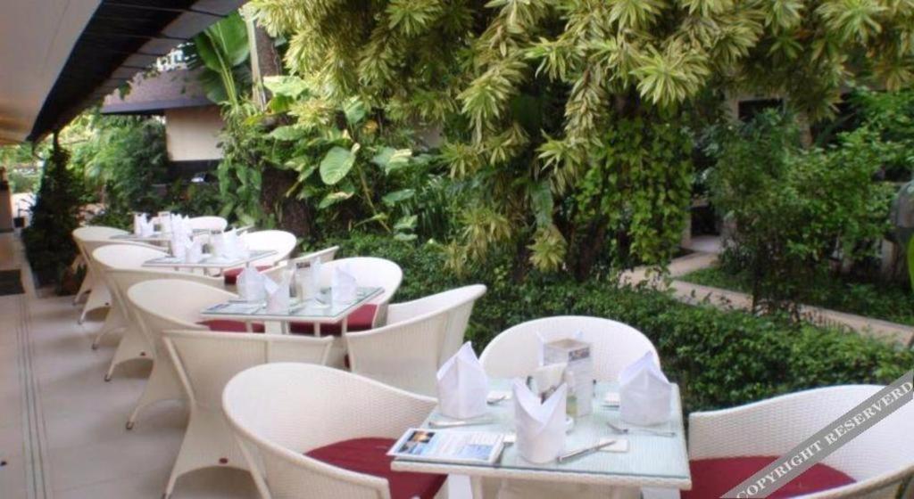 Hotel The Lokal Phuket