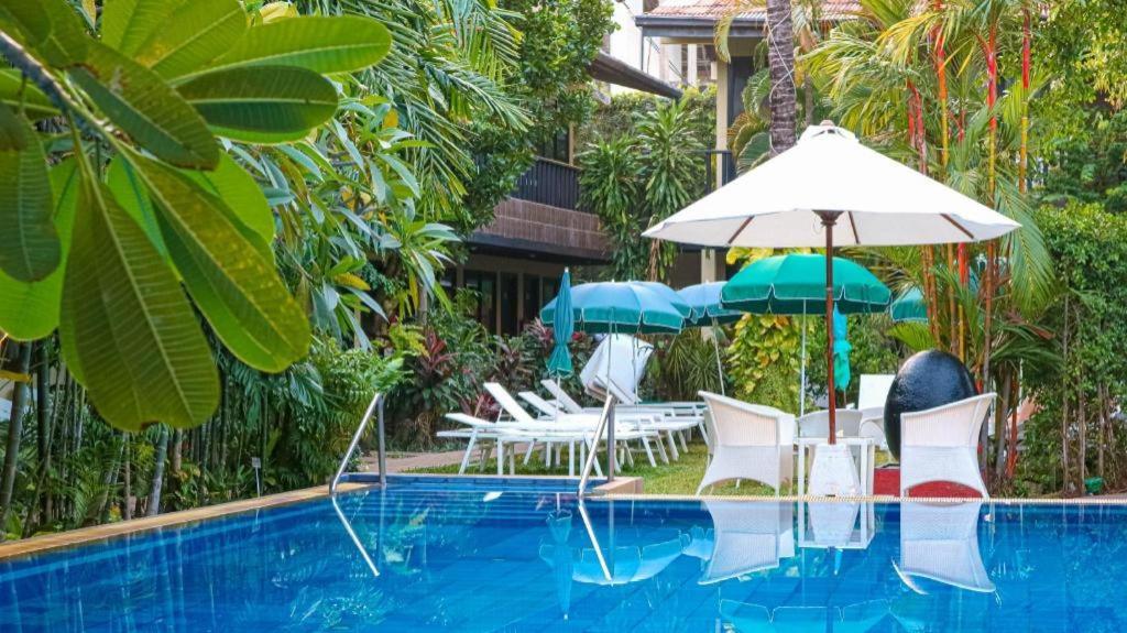 Hotel The Lokal Phuket Patong