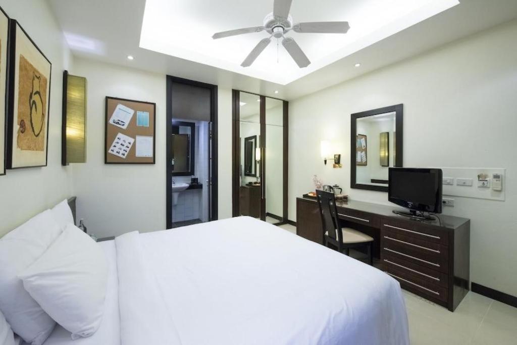 Hotel The Lokal Phuket Patong