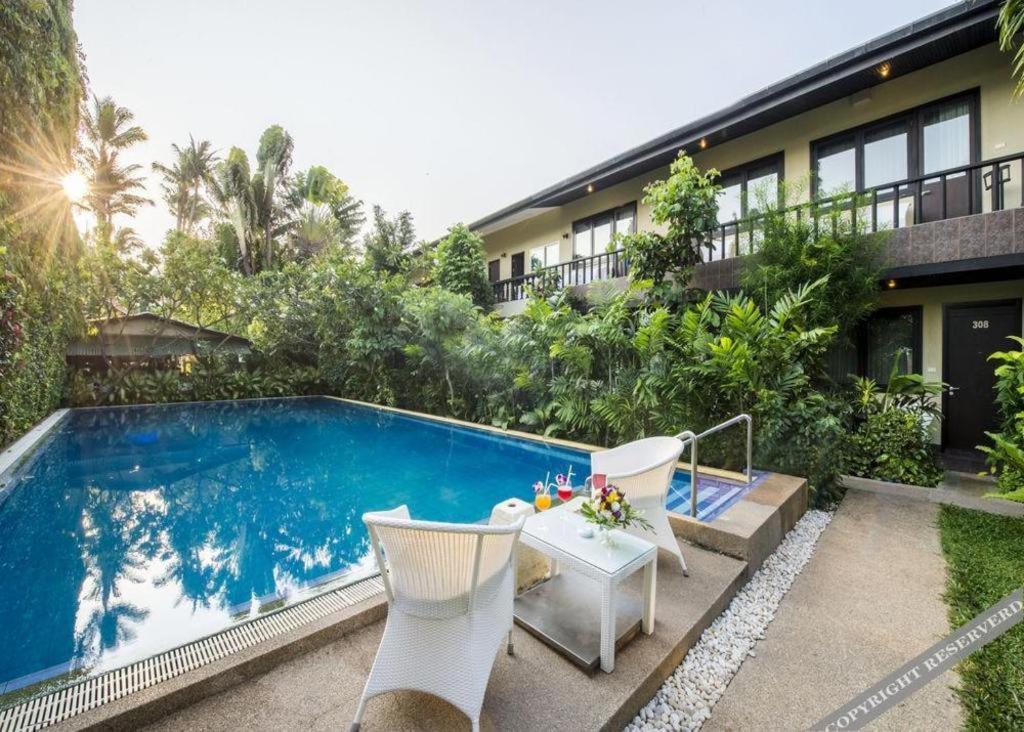 Hotel The Lokal Phuket