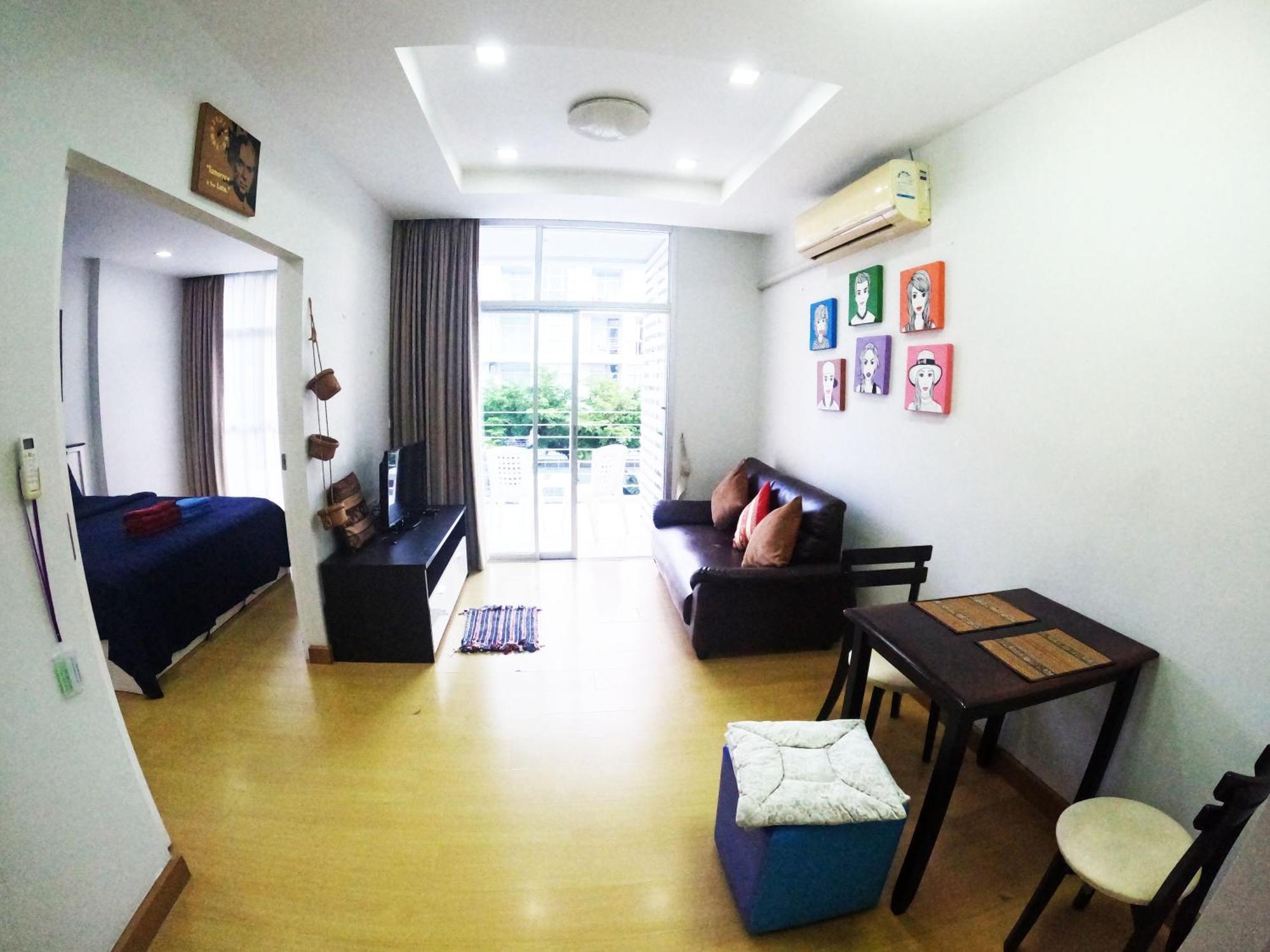 At Seacondo-studio-b26 *