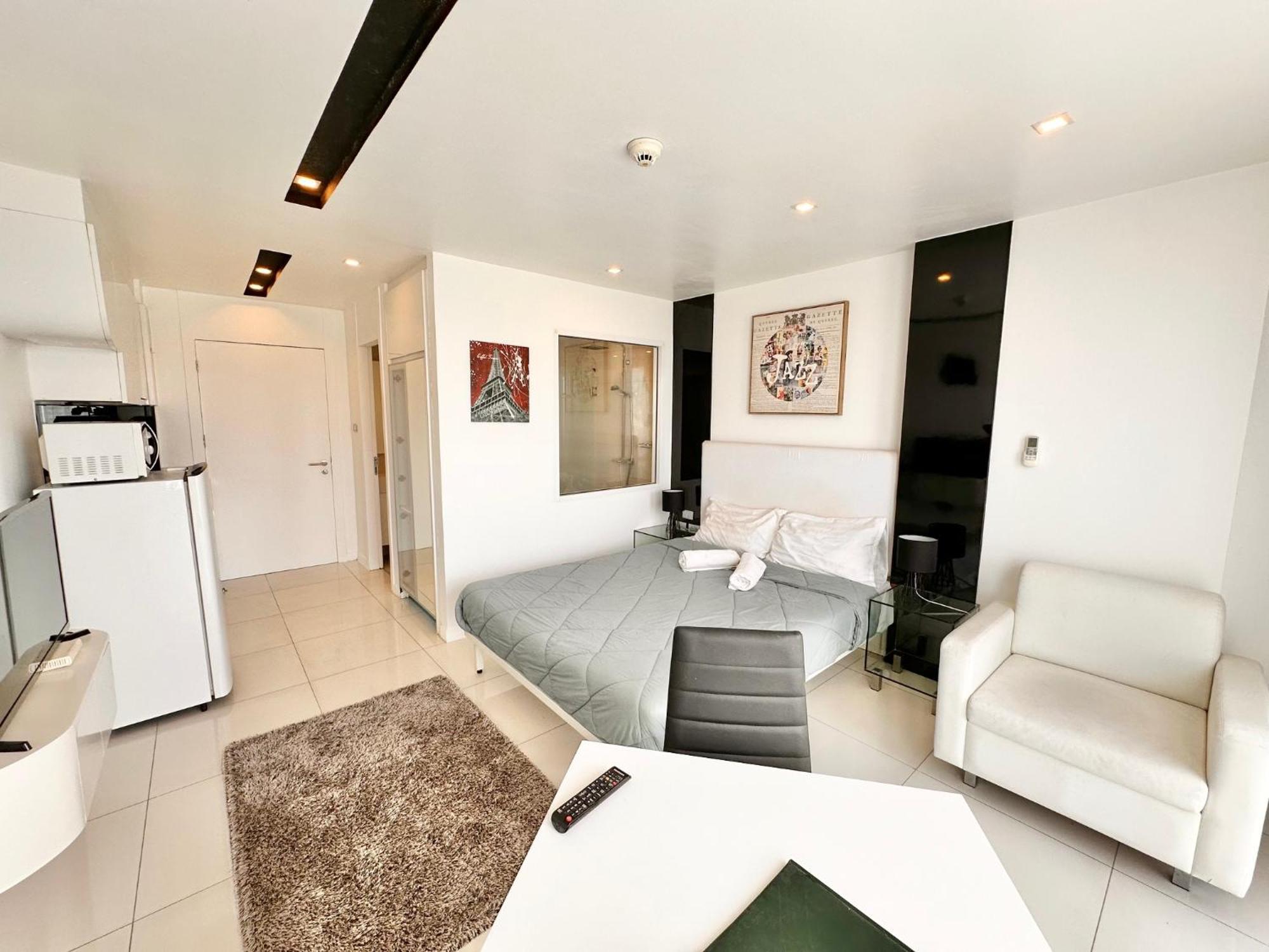 Apartment Lovely In Center Pattaya