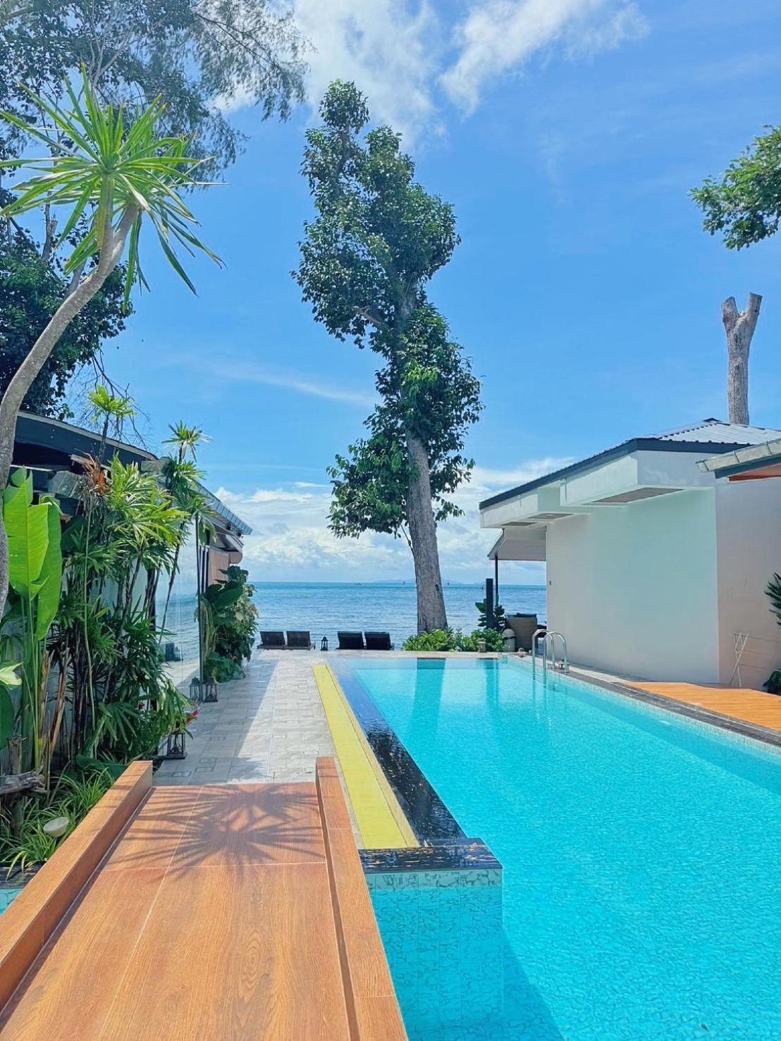 Beachhouse Pool Krabi