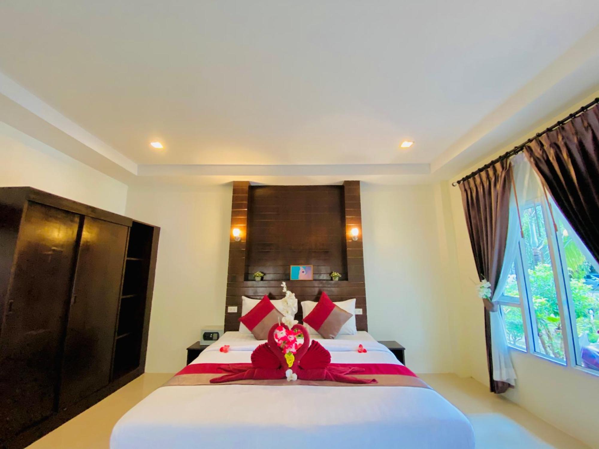 Resort Peaceful , Long - Koh Lanta