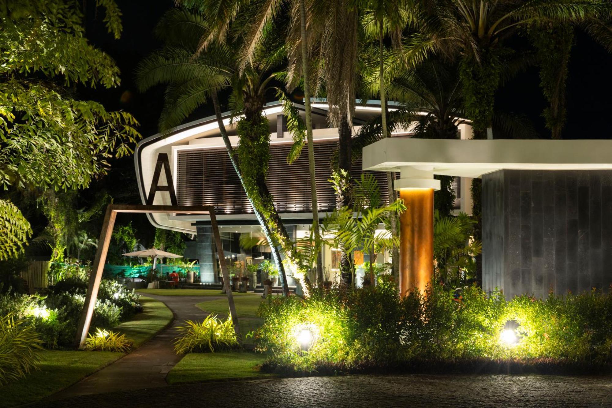 Iniala House 5*