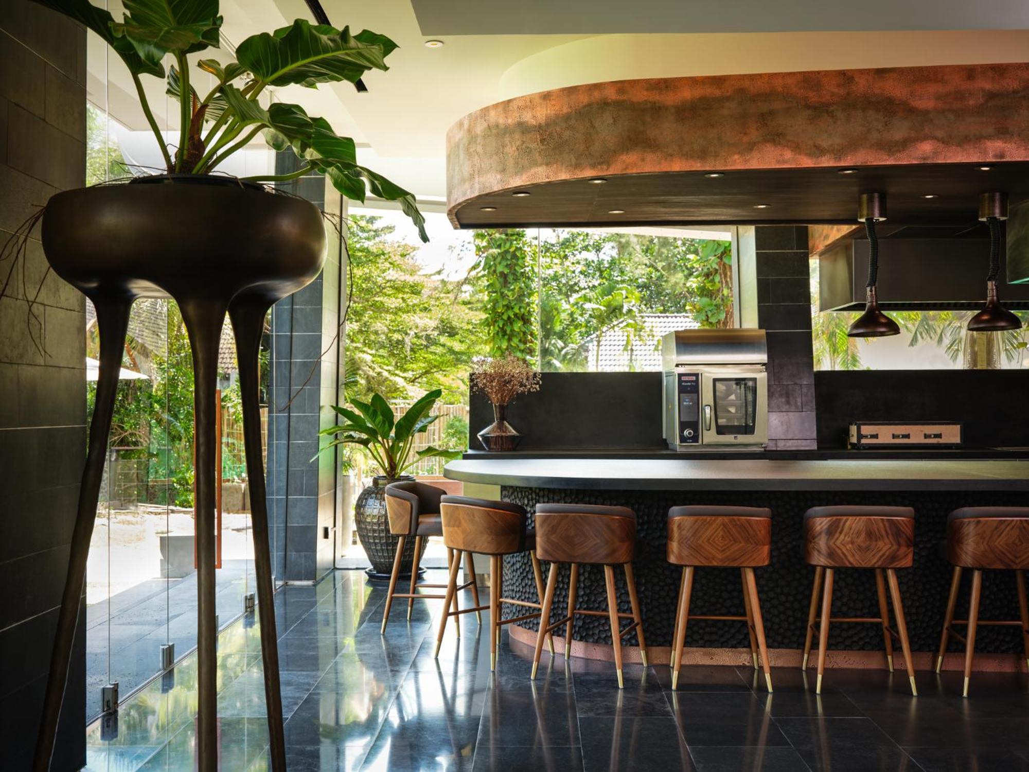 Iniala House