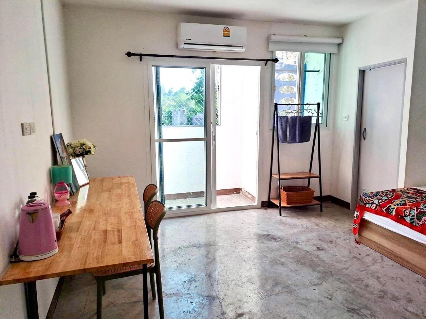 Wake Up @lanta : Cafe Hostel Koh Lanta