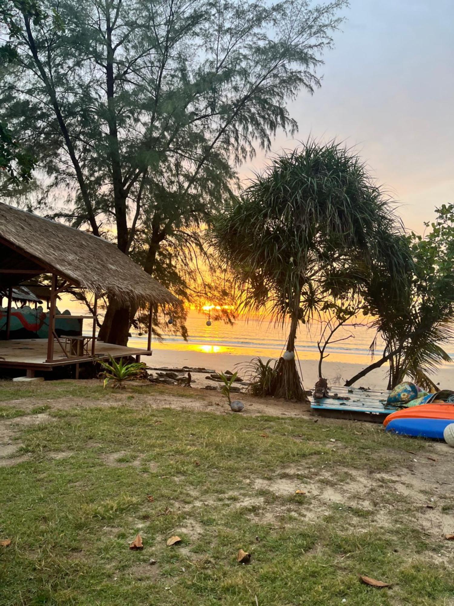 Resort Sanctuary Lanta *