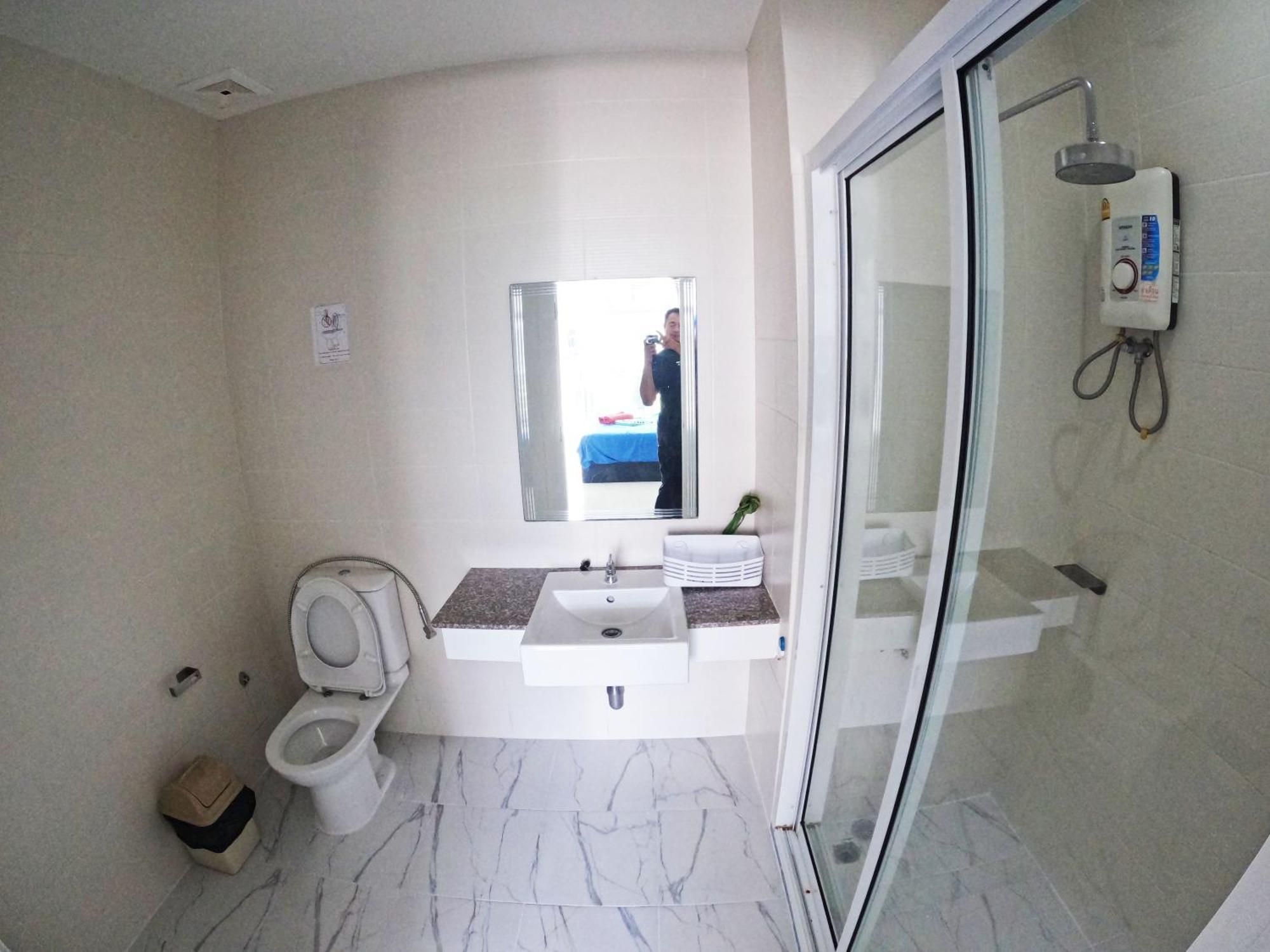Apartment At Seacondo-studio-b26