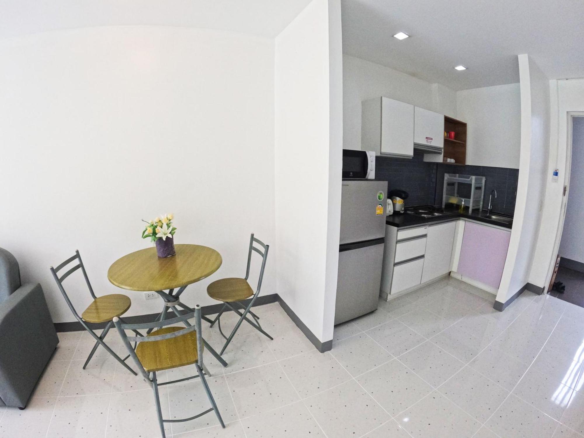 At Seacondo-studio-b26 Apartment *