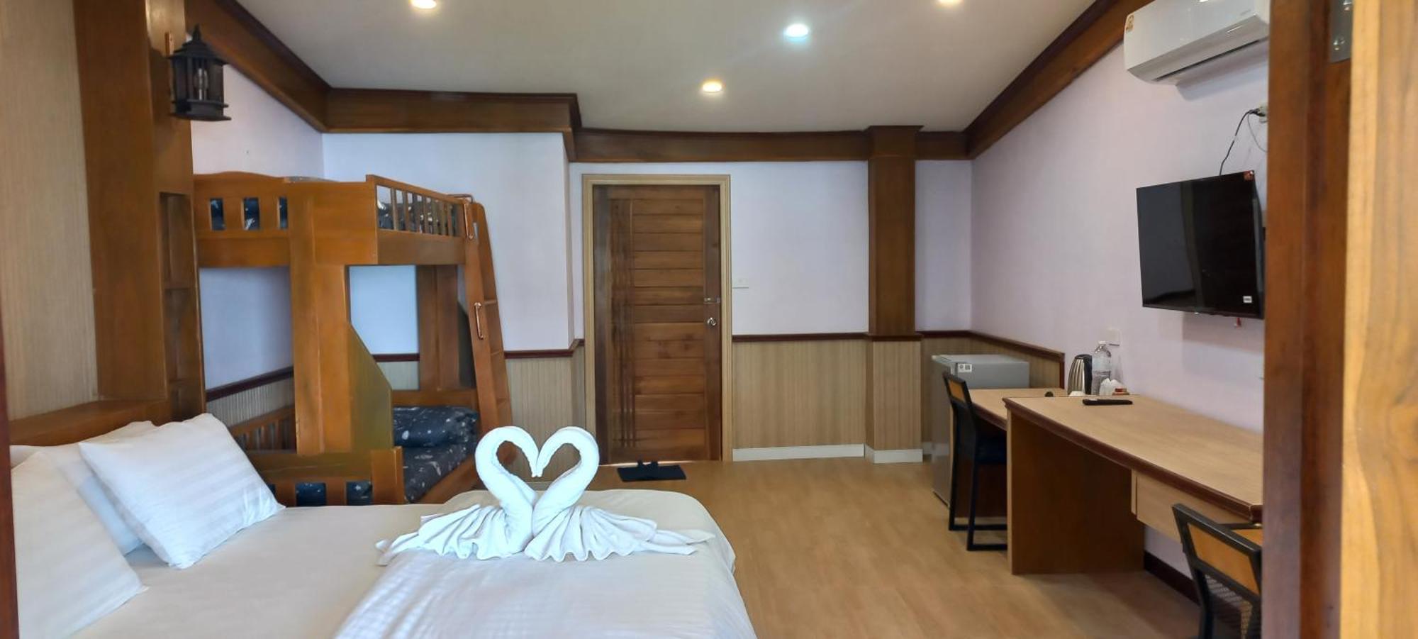 Mangrove House Lanta Old Town Casa de hóspedes 2*