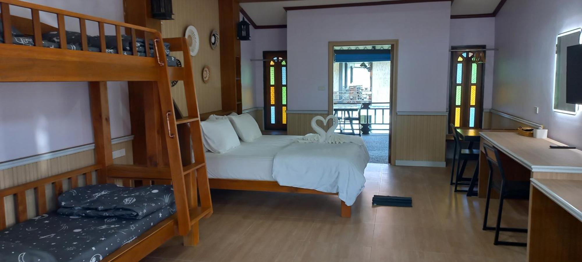 Mangrove House Lanta Old Town 2*