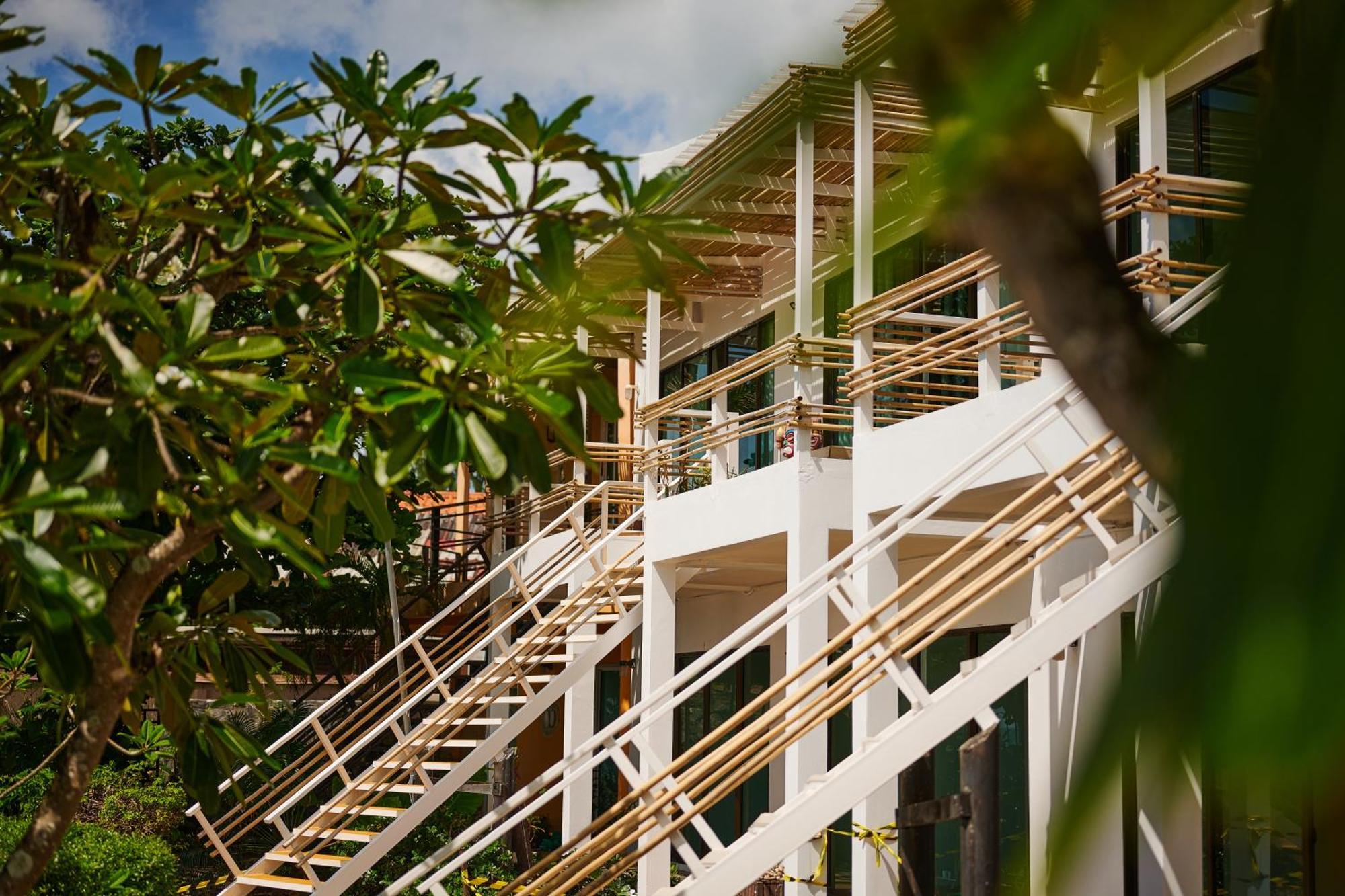 Jai Tiki Retreat - Adult Only Resort
