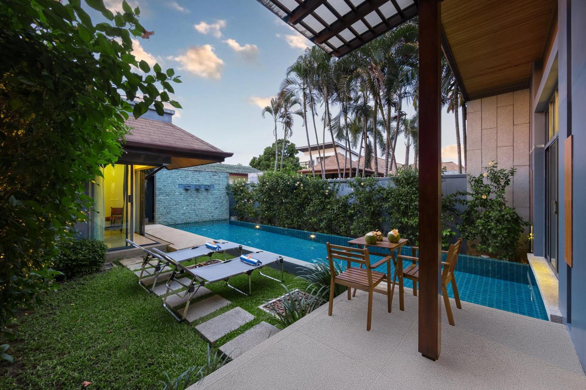 Hahana | 3 Bedroom Private Pool In Popular Kokyang Estate | 3 Min To Naiharn Rawai
