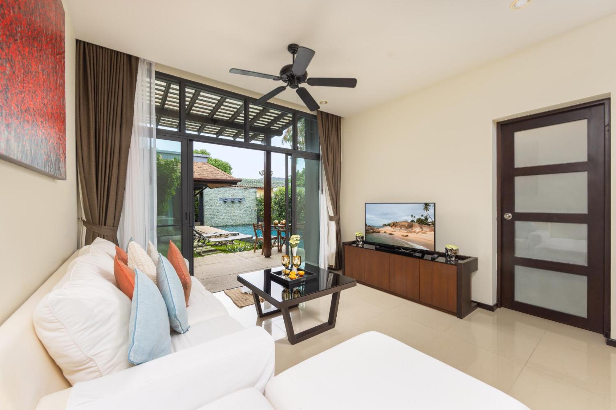 Hahana | 3 Bedroom Private Pool In Popular Kokyang Estate | 3 Min To Naiharn * Rawai
