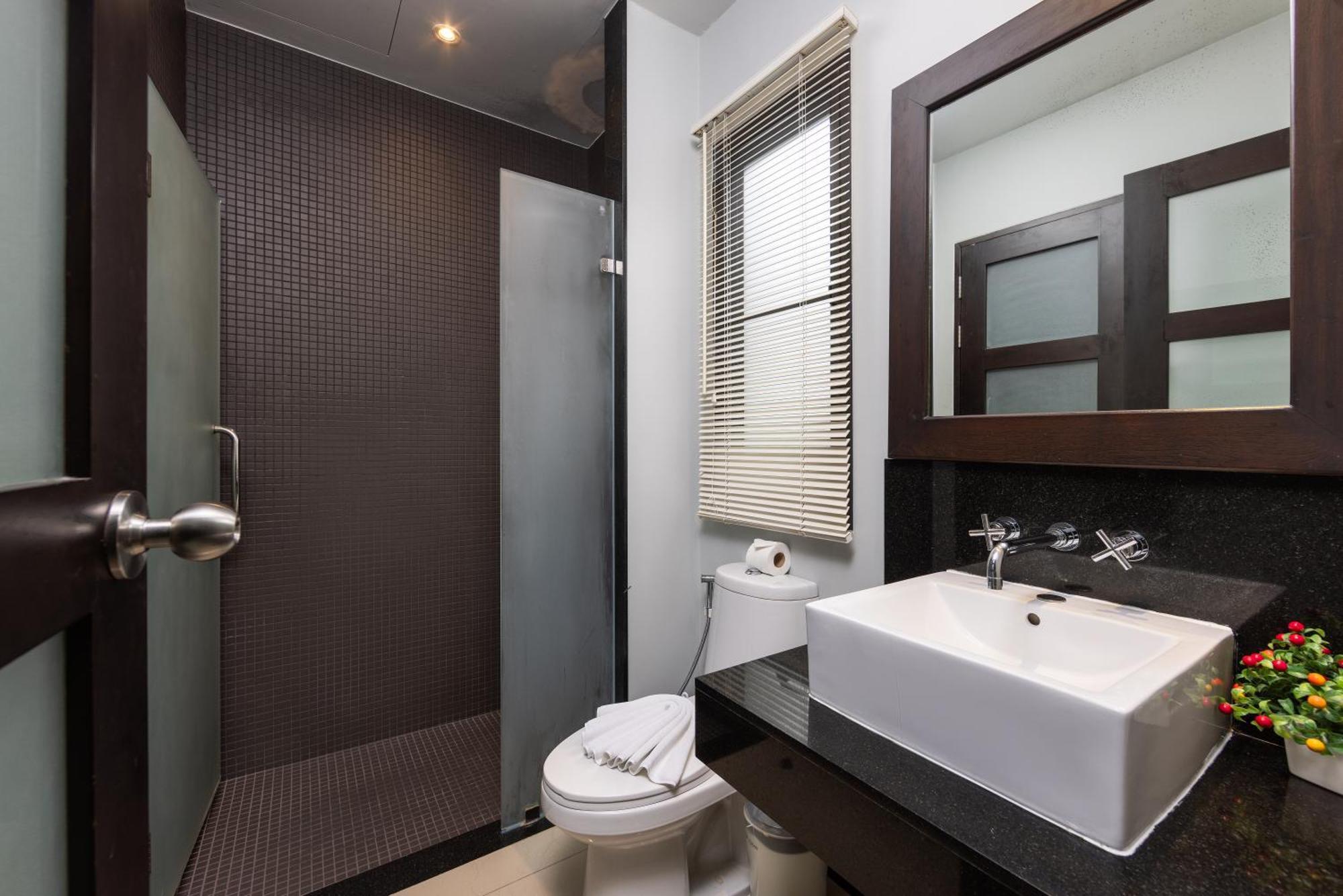 Hahana | 3 Bedroom Private Pool In Popular Kokyang Estate | 3 Min To Naiharn