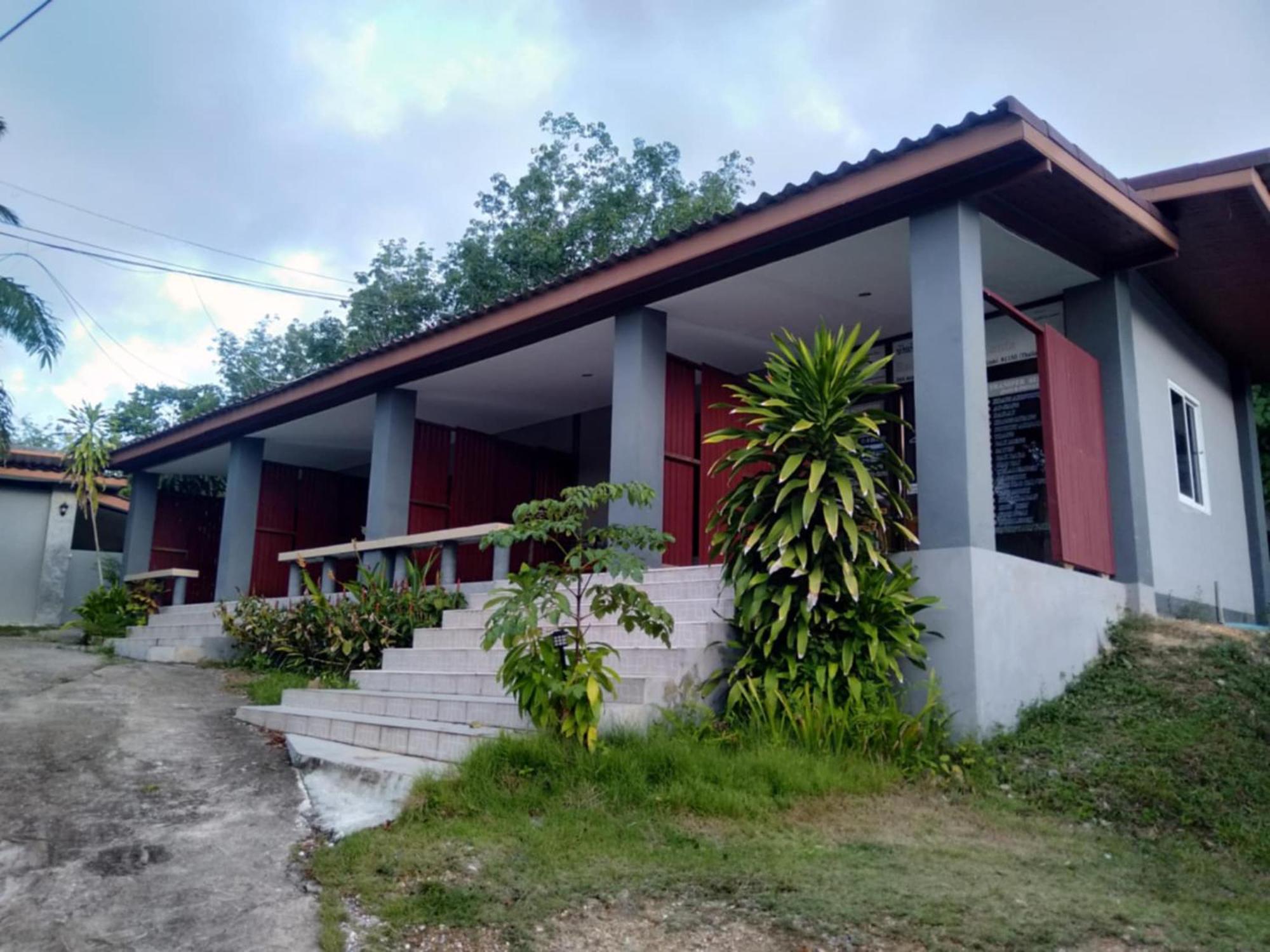 Baanphong Lanta Holiday home