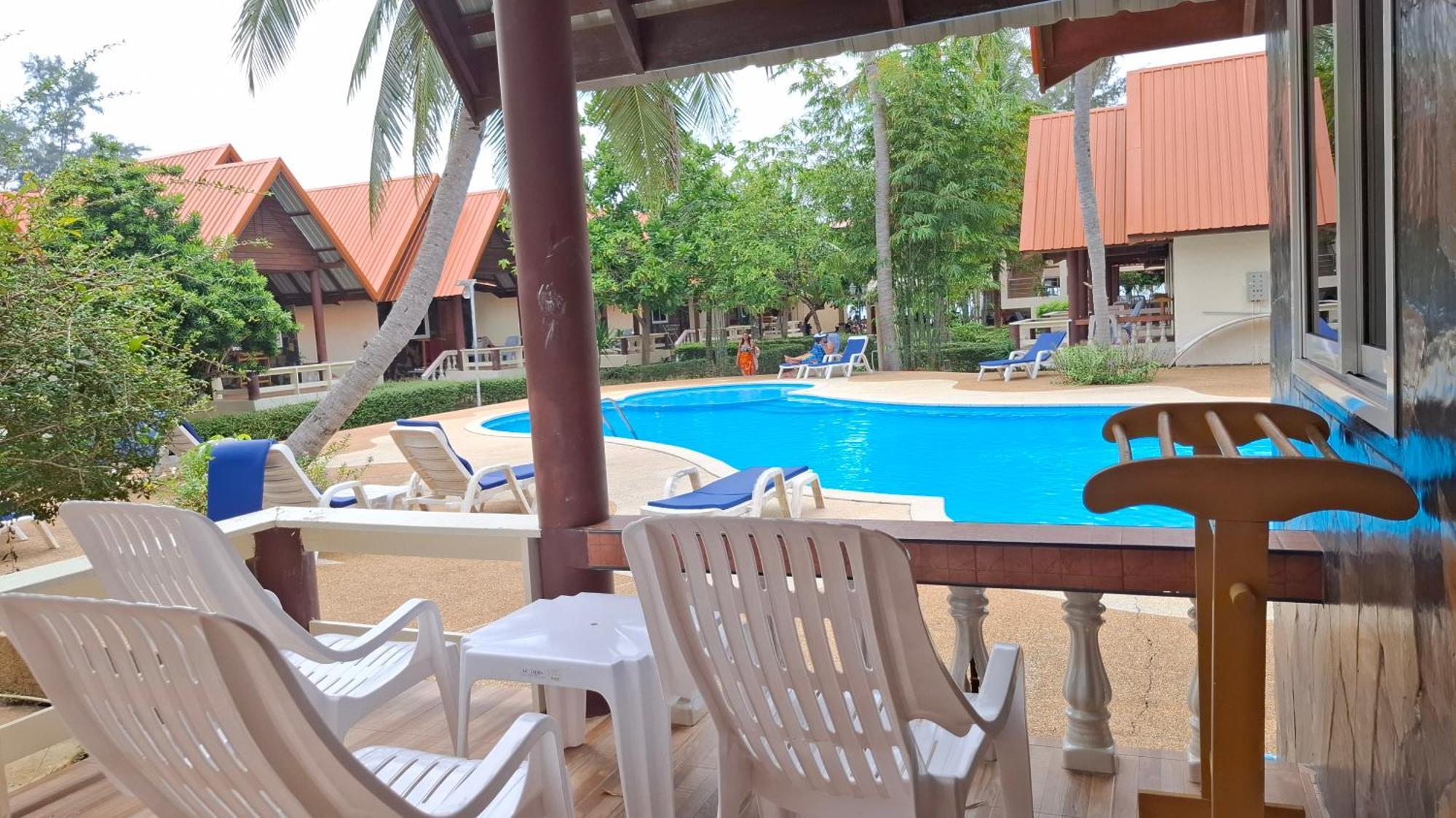 Lanta Summer House 1 Hotel