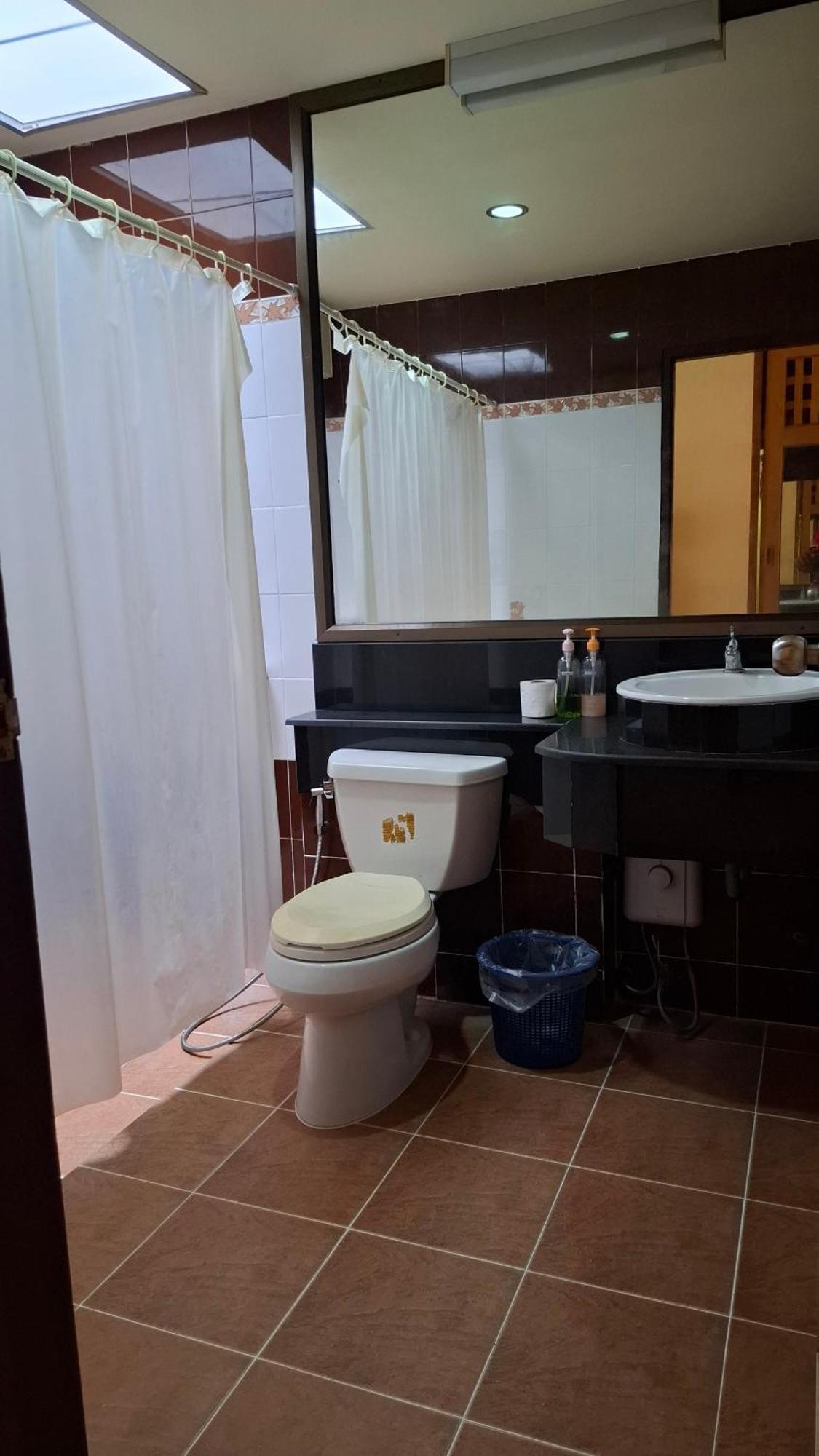 Lanta Summer House 1 Hotel