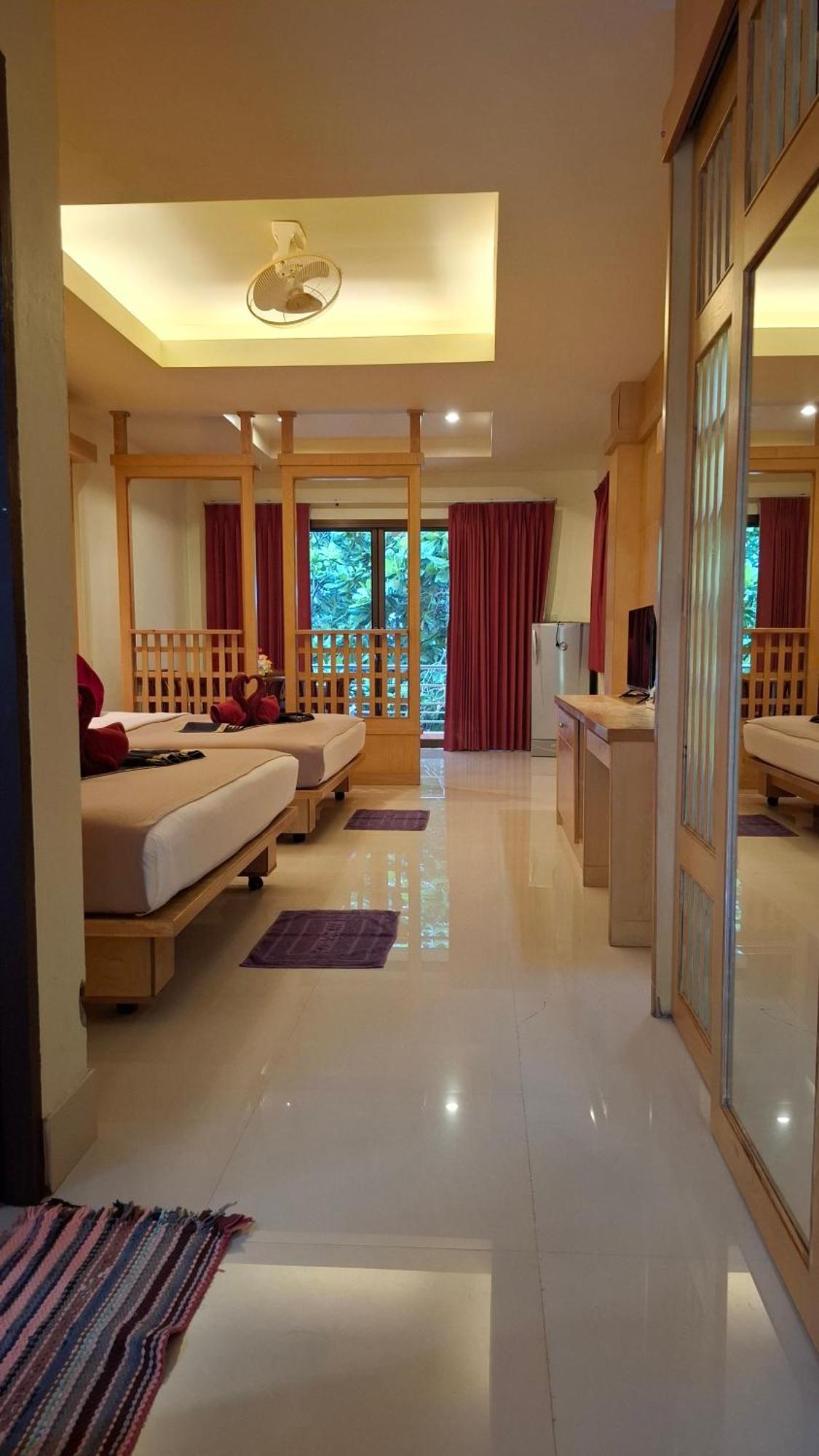 Lanta Summer House 1 3*