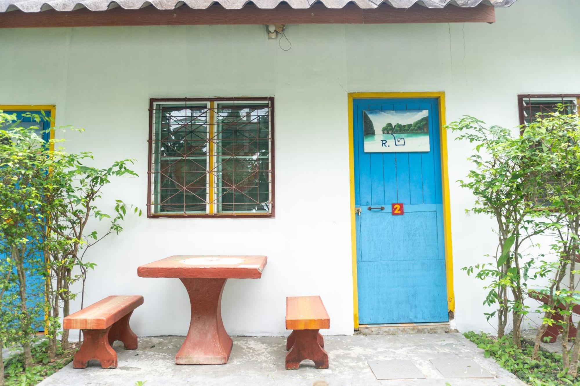 Hello Me Me Bungalow