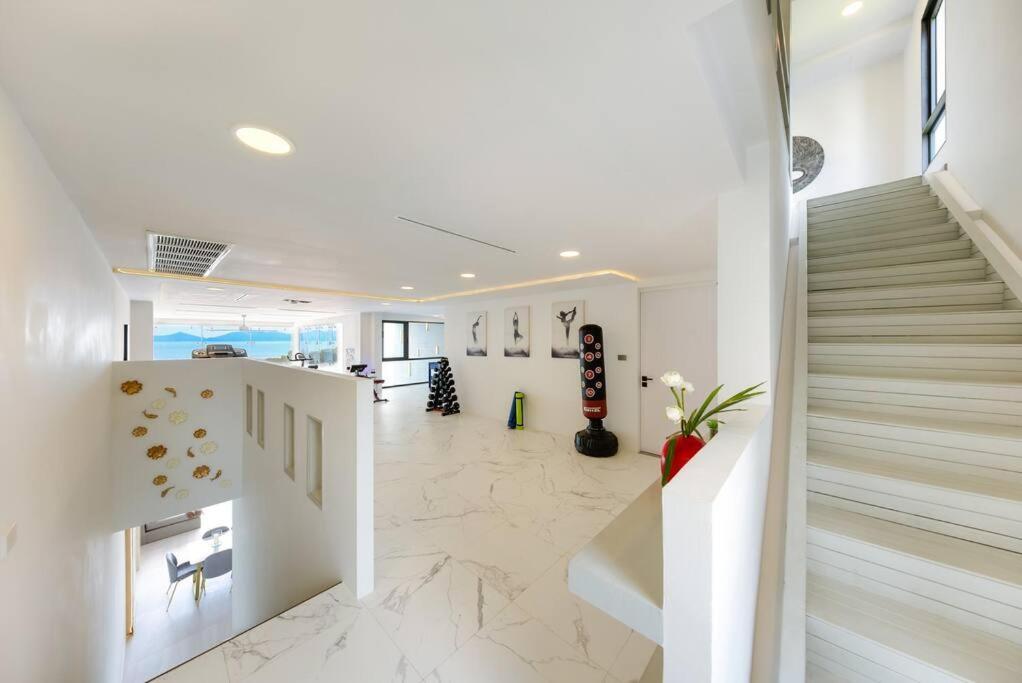 Casa de férias Massive 4 Bedroom With Cinema And Gym