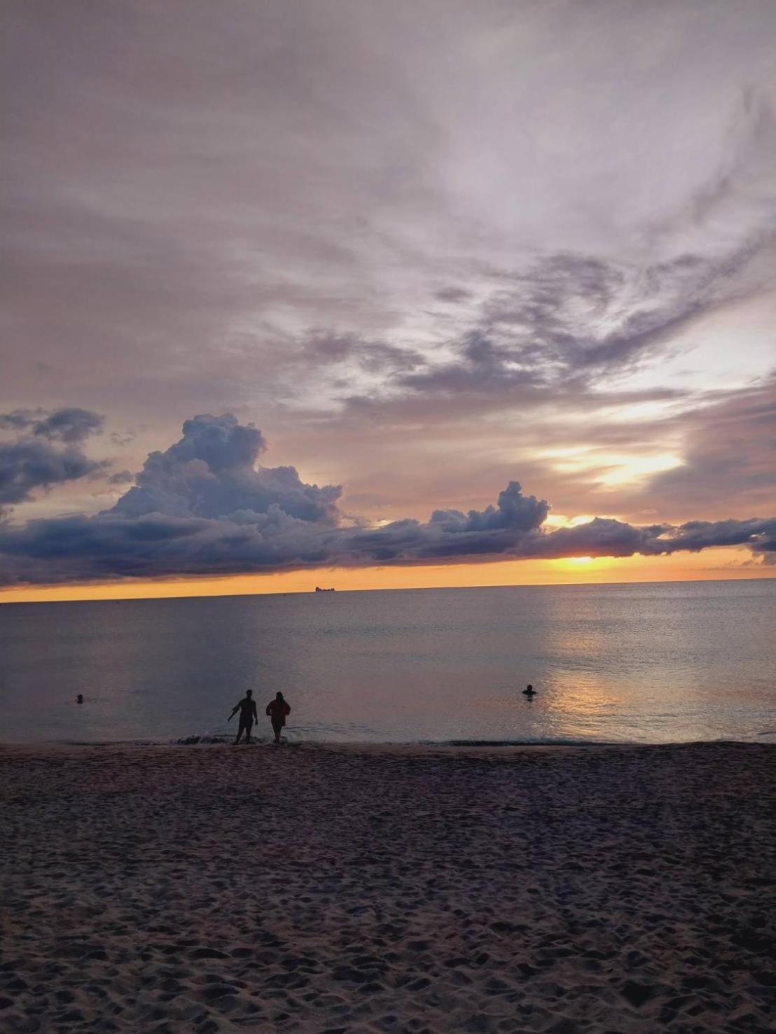 Walden - Tiny Homes By The Sea Holiday park