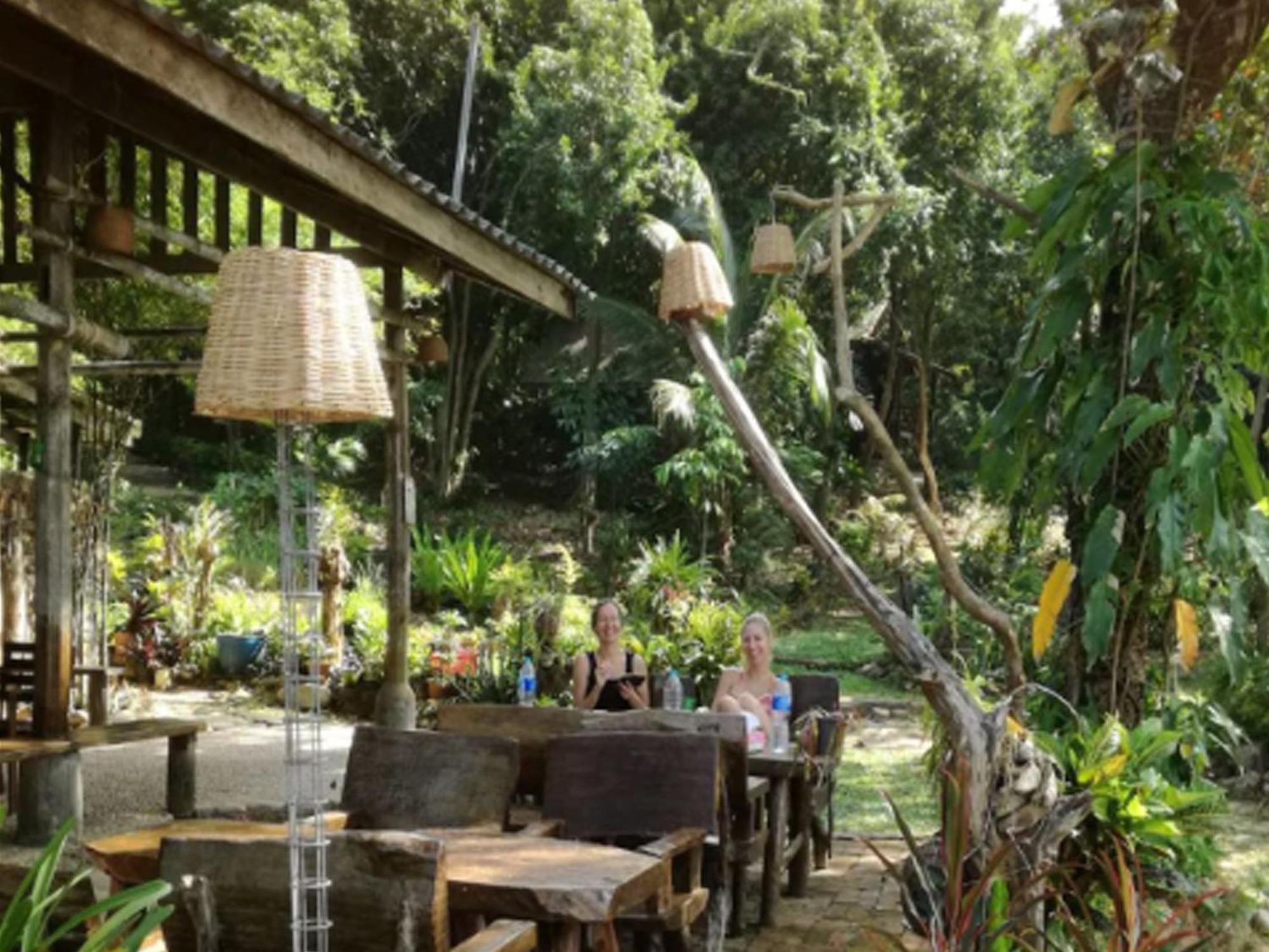 Guest house In - Family Of Koh Pu *