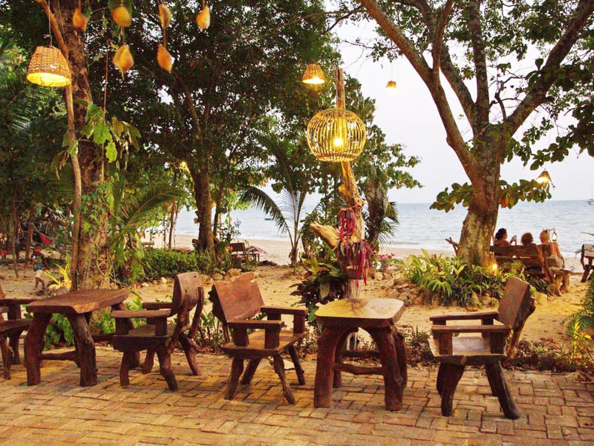 In - Family Of Koh Pu * Koh Jum