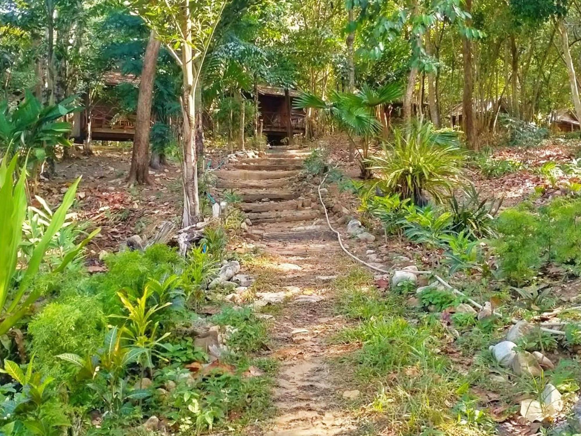 Guest house In - Family Of Koh Pu Koh Jum