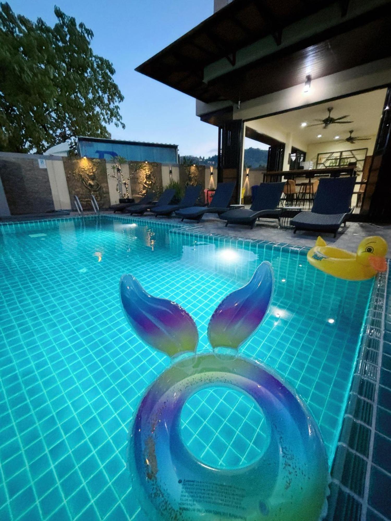 Pool House 3* Patong